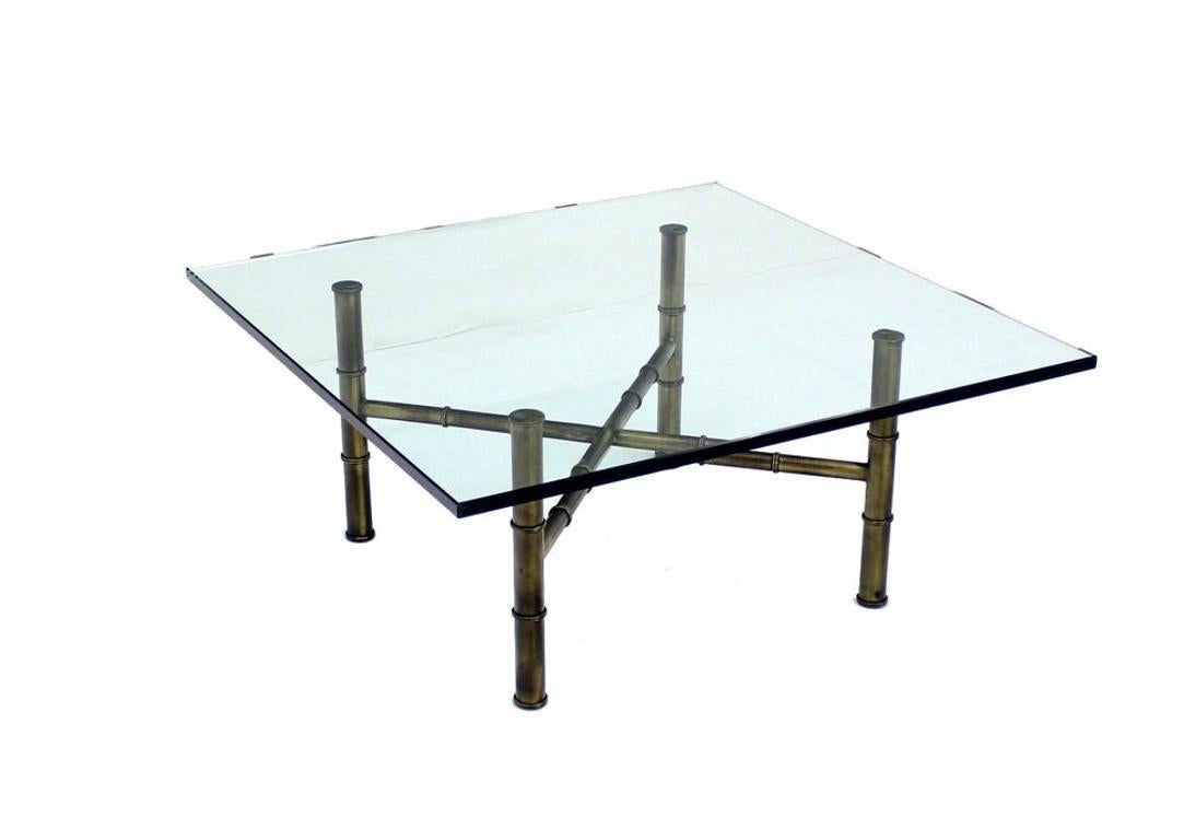 Laiton Table basse à plateau de verre carré en laiton et faux bambou, The Moderns MINT ! en vente