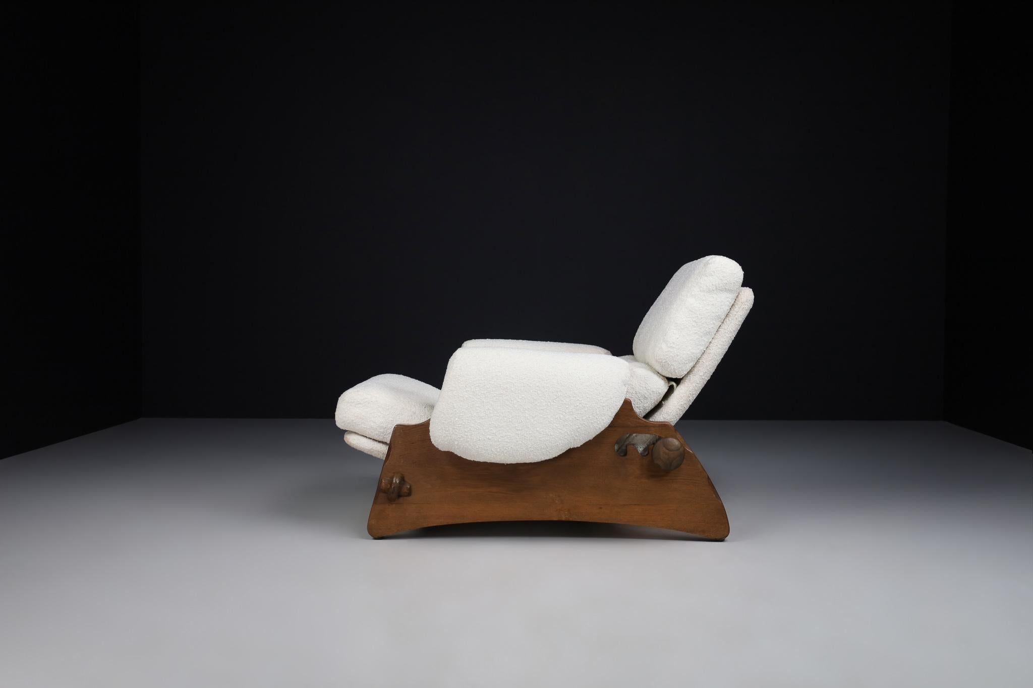 Mid-20th Century Mid-Century Modern XL Brutalist Lounge Chairs in Oak and Bouclé, Spain 1960s For Sale