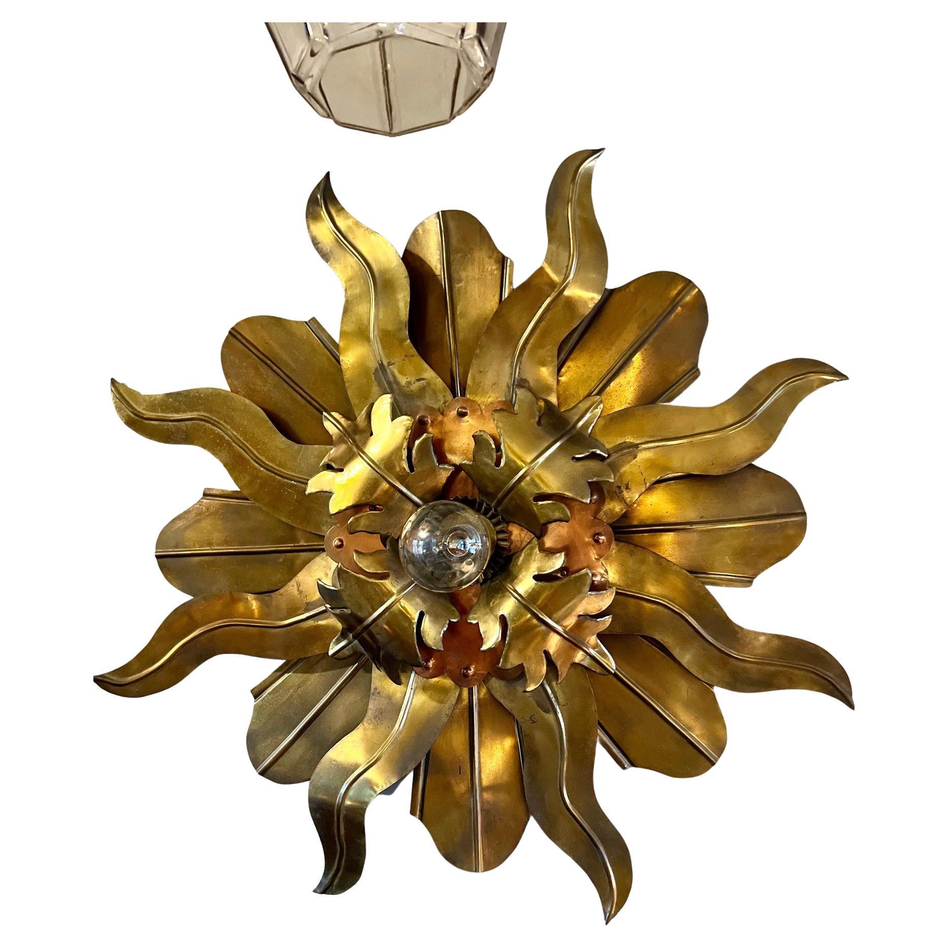 XXL Mid-Century Modern Sunburst Brass Pendant Lamp, circa 1960 In Good Condition For Sale In Rijssen, NL