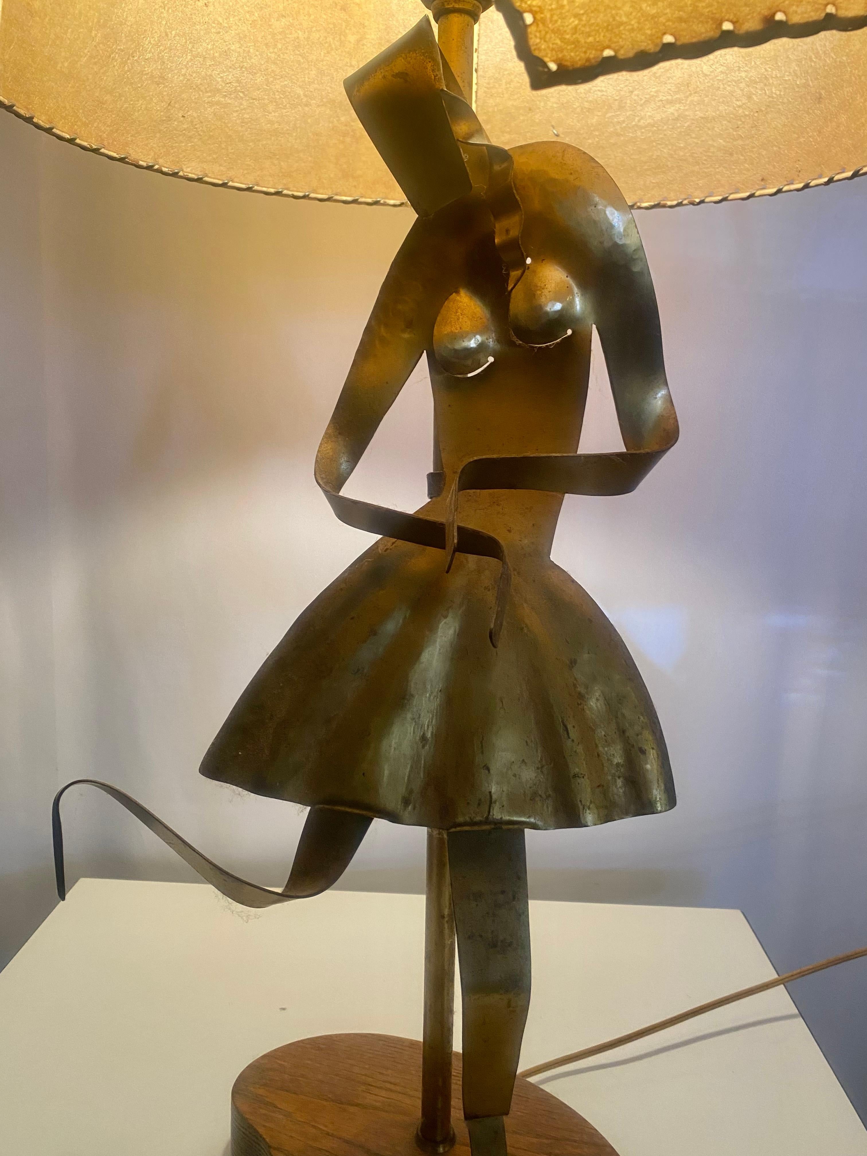 Mid Century Modern Yasha Heifetz Sculptural Abstract Brass Figure Table Lamp For Sale 3