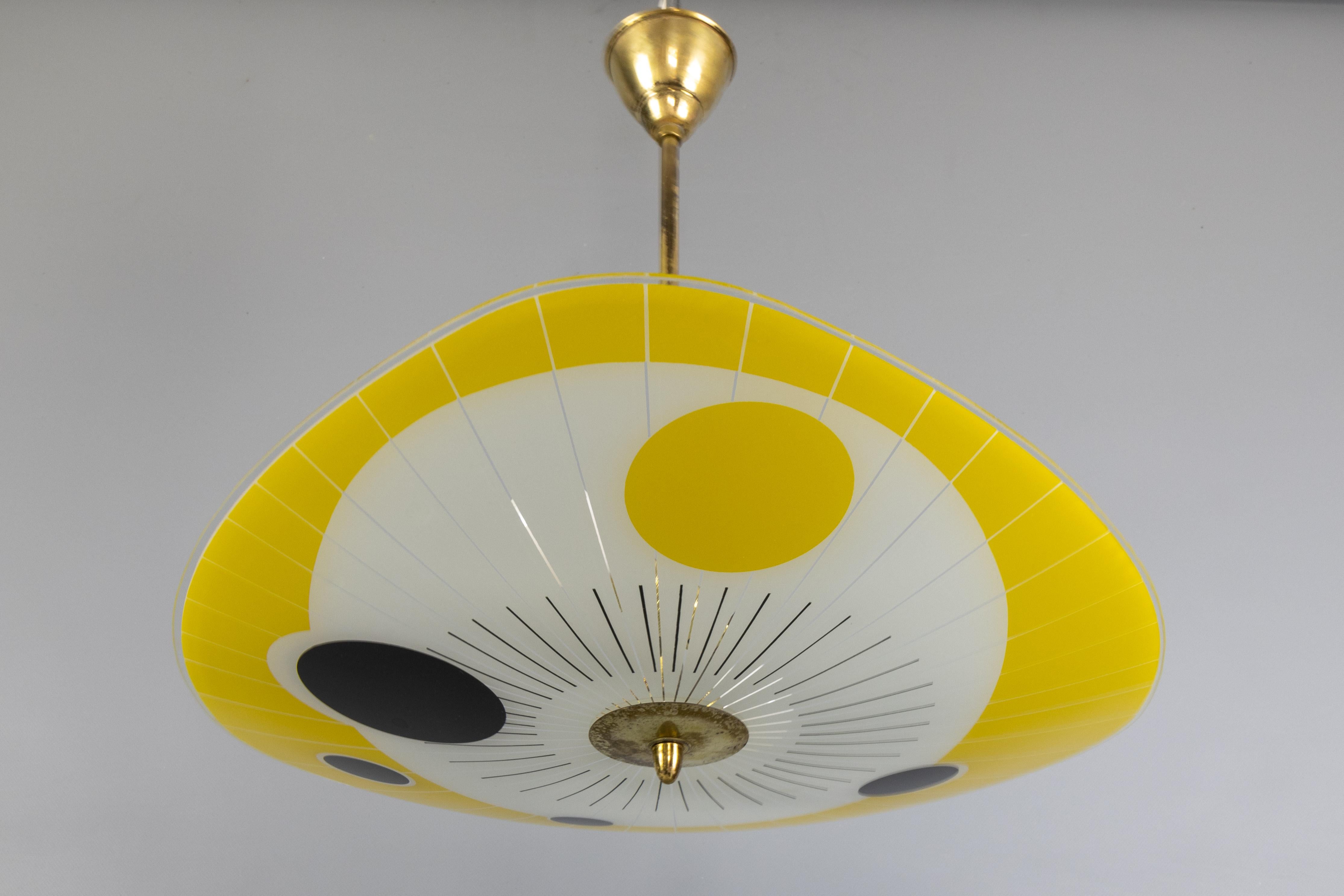 Mid-Century Modern Yellow, Black and White Glass and Brass Pendant Light, 1950s For Sale 8