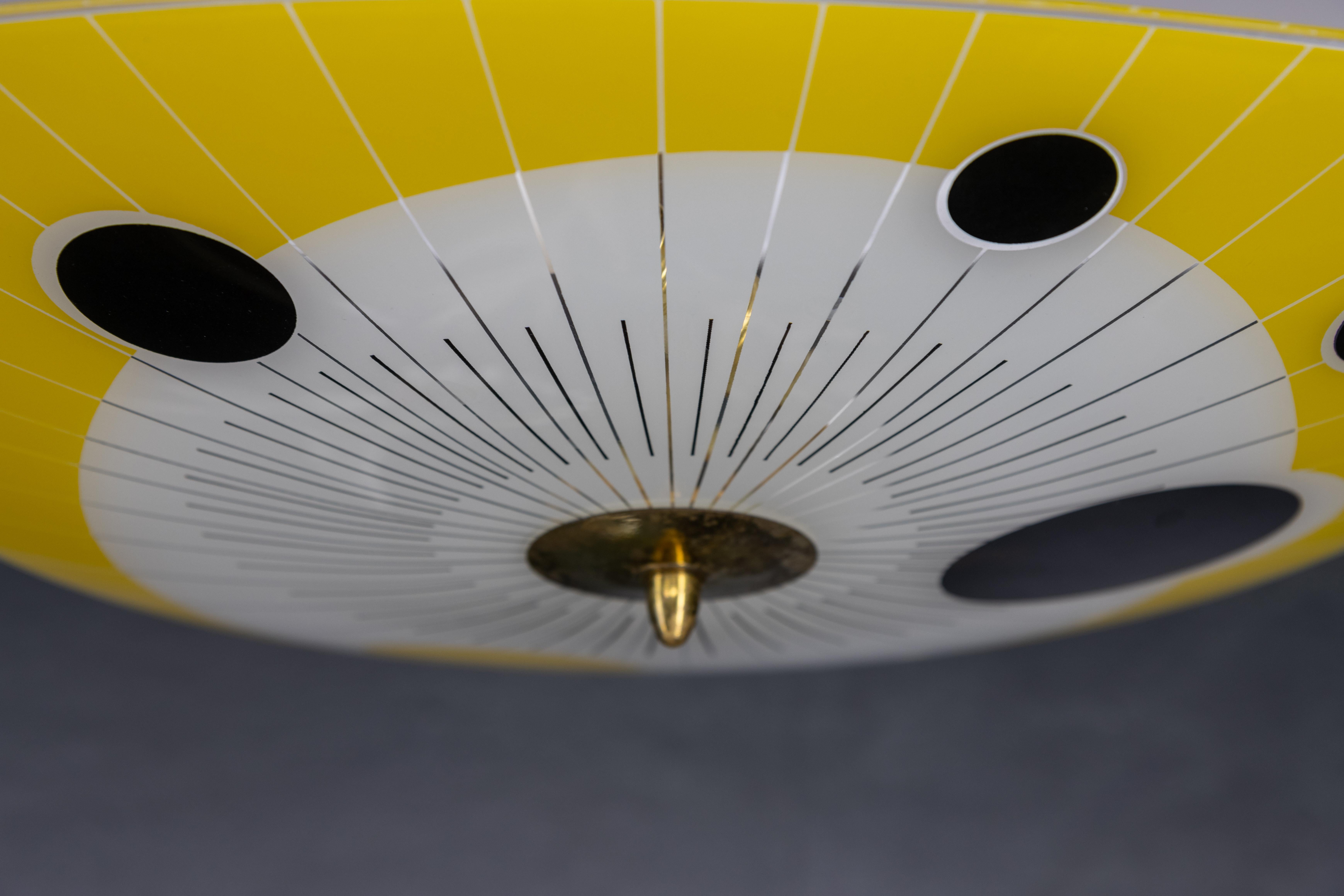 Mid-Century Modern Yellow, Black and White Glass and Brass Pendant Light, 1950s For Sale 9