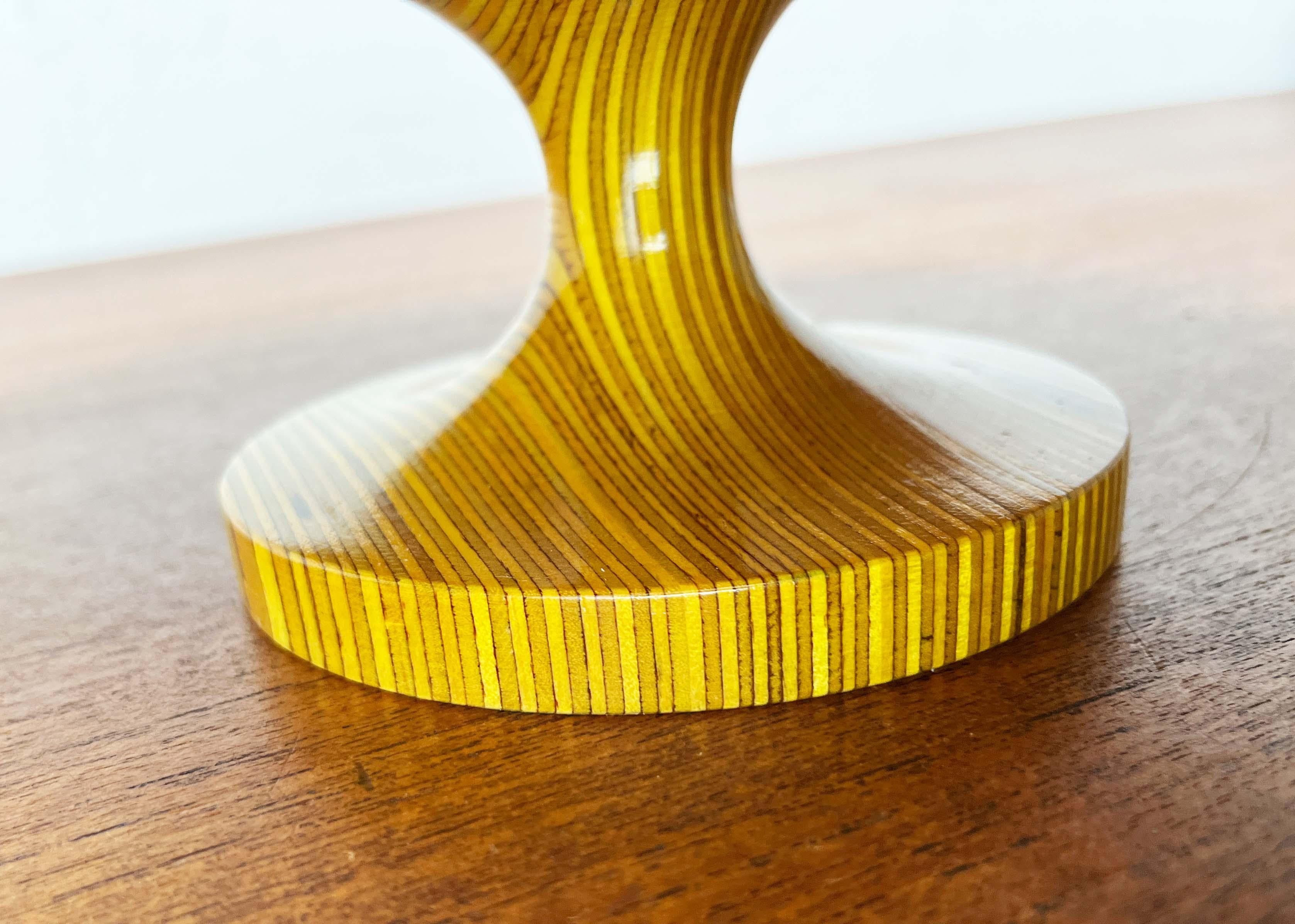 Ciotola con piedini gialli in Wood di Paavo Asikainen Finlandia 1960s in vendita 5
