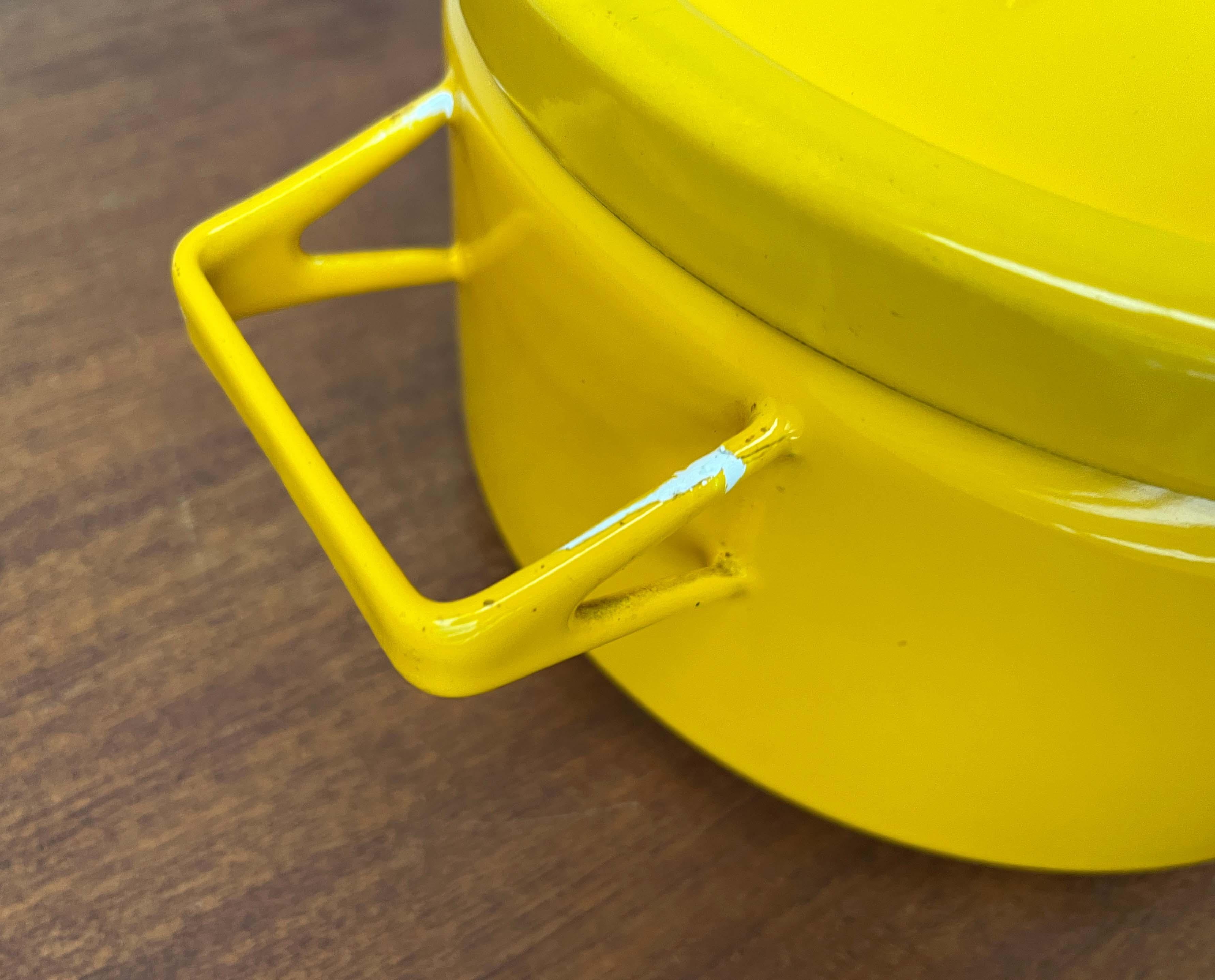 Mid-Century Modern Yellow Minimalist Enamel Pot Seppo Mallat Finel Finland 1960s For Sale 9