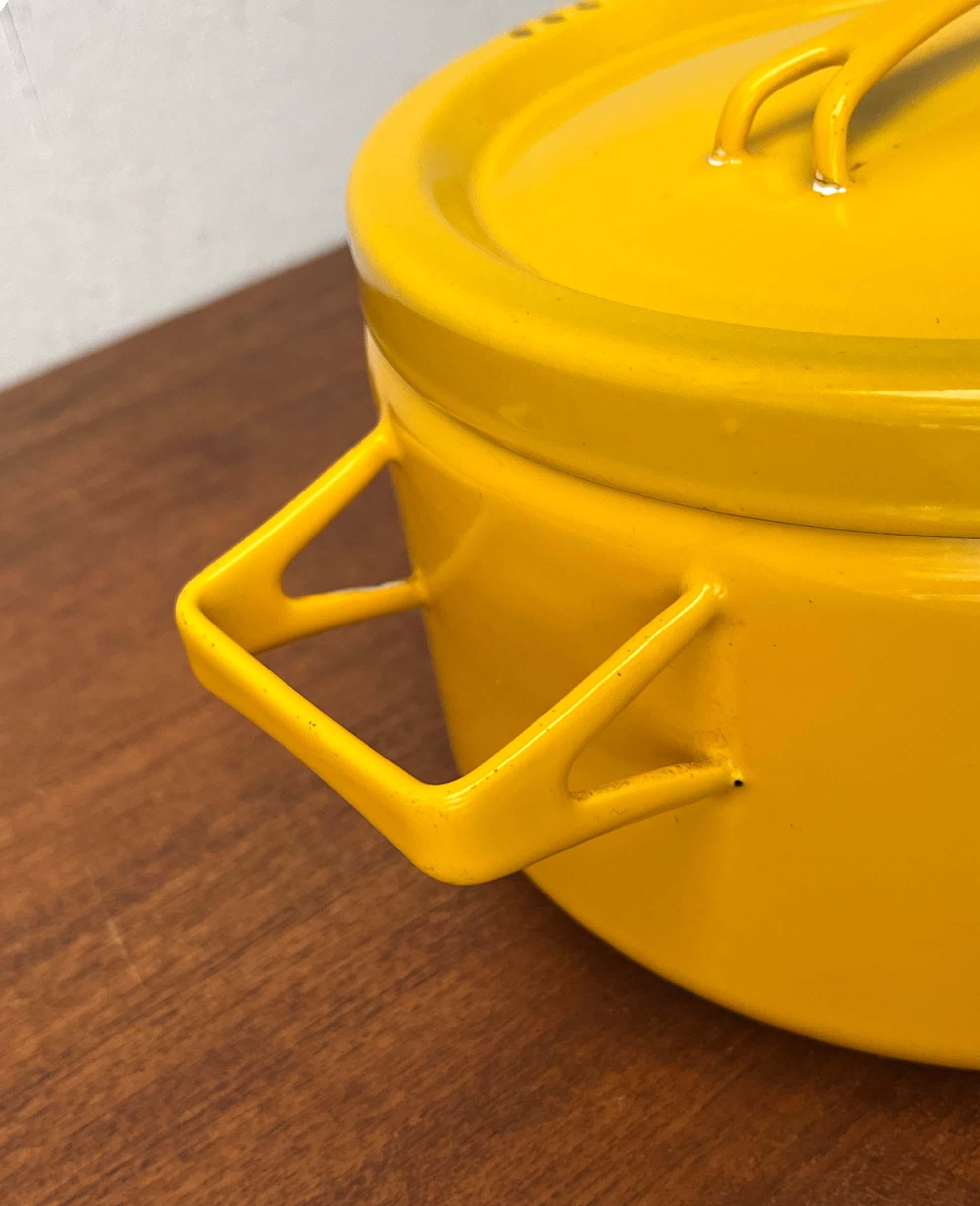 Finnish Mid-Century Modern Yellow Minimalist Enamel Pot Seppo Mallat Finel Finland 1960s For Sale