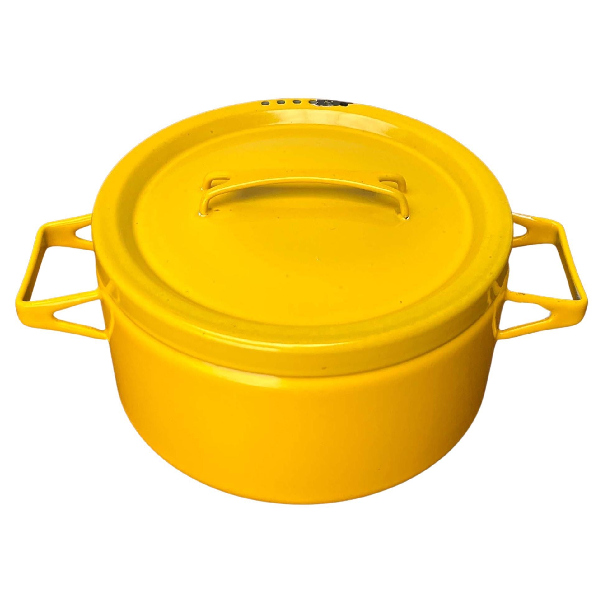 Mid-Century Modern Yellow Minimalist Enamel Pot Seppo Mallat Finel Finland 1960s For Sale