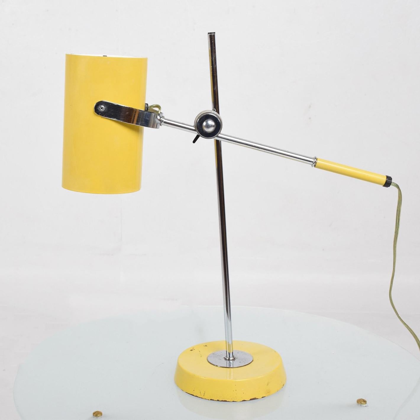 Mid-Century Modern Yellow Table Lamp 1