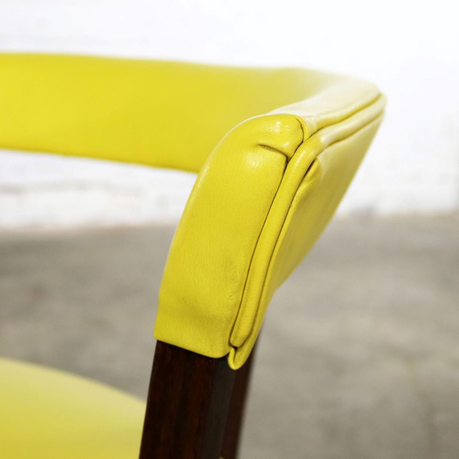 Mid-Century Modern Yellow Vinyl and Oak Barrel Back Side Chair For Sale 6