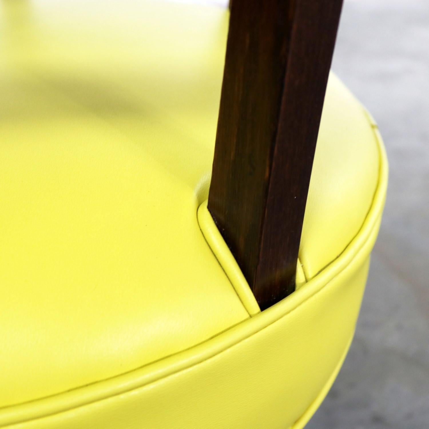 Mid-Century Modern Yellow Vinyl and Oak Barrel Back Side Chair For Sale 7