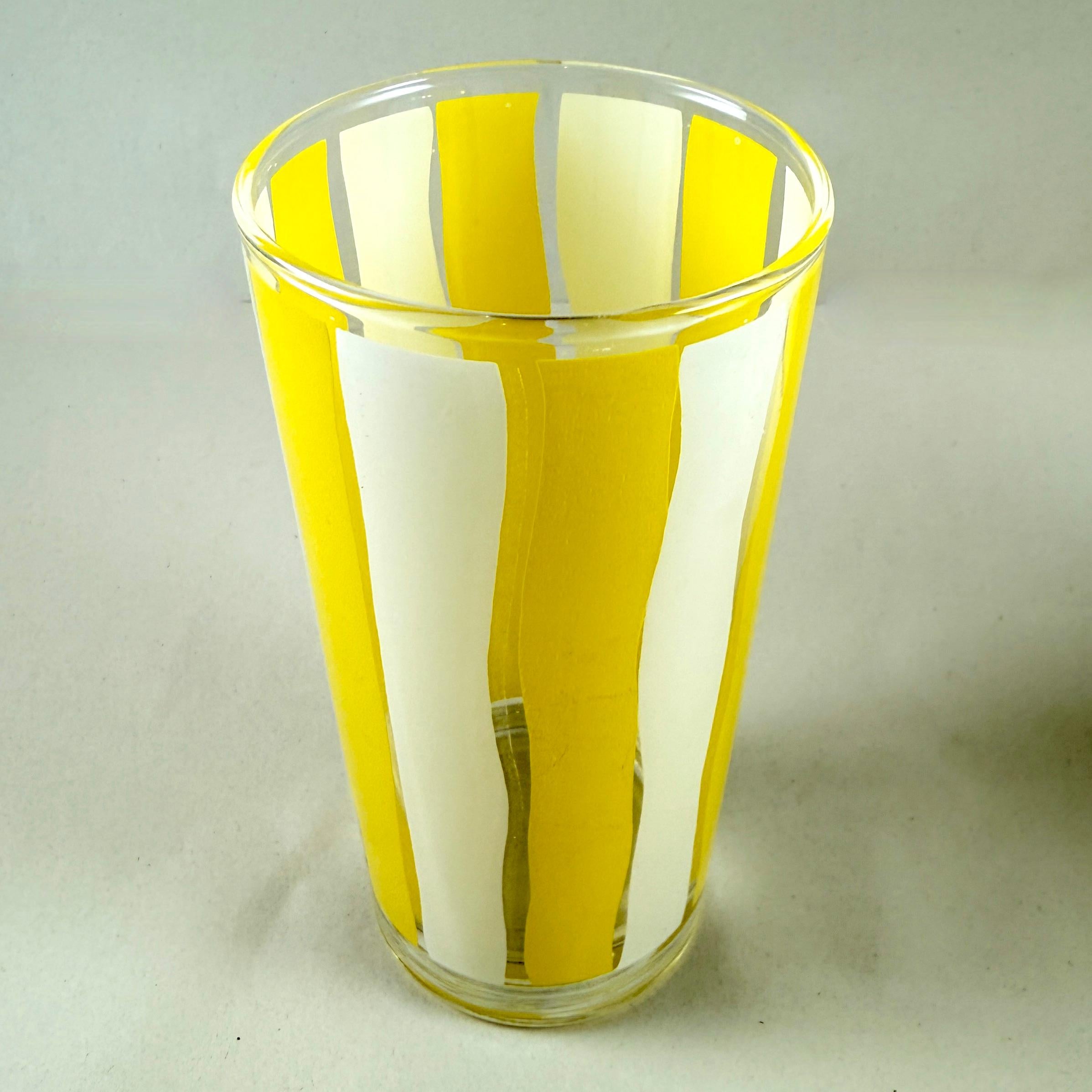 Gelb-weiß gestreifte Highball-Gläser aus der Mitte des Jahrhunderts, Sechser-Set im Zustand „Gut“ im Angebot in Philadelphia, PA