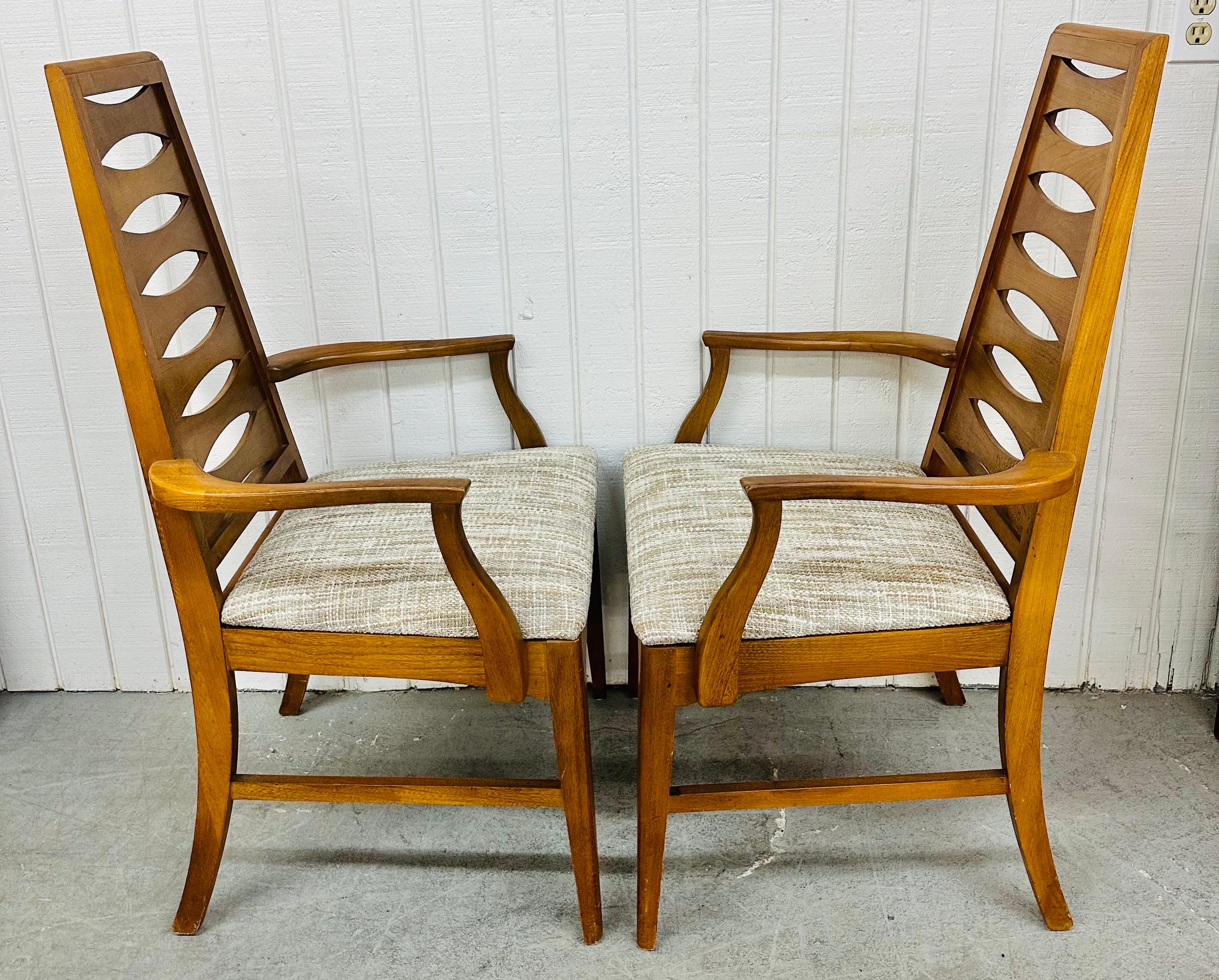 Mid-Century Modern Young Manufacturing Catseye Sessel aus der Mitte des Jahrhunderts – 2er-Set (Moderne der Mitte des Jahrhunderts) im Angebot
