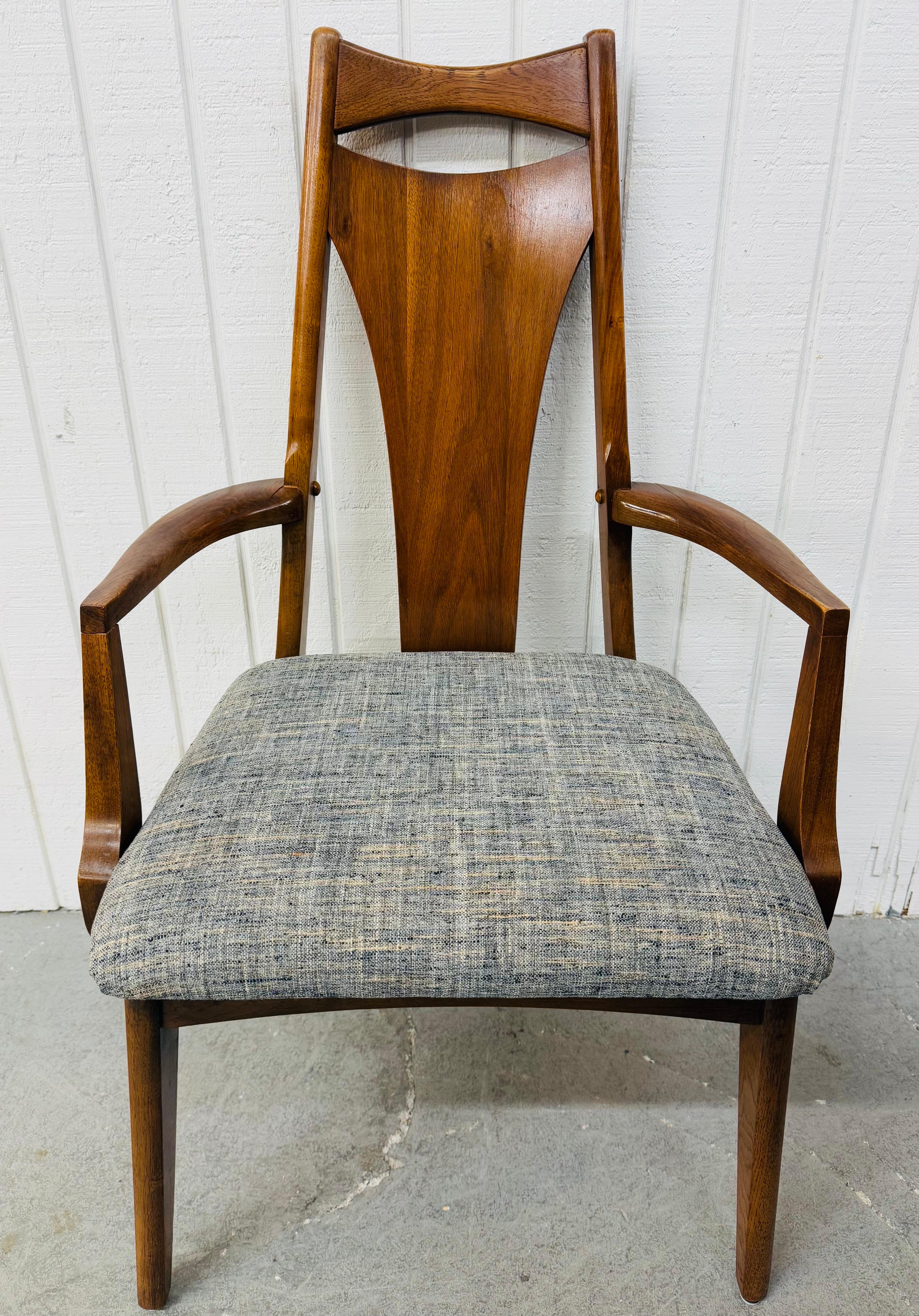 Mid-Century Modern Young Manufacturing Walnut Dining Chairs - Set of 6 In Good Condition In Clarksboro, NJ