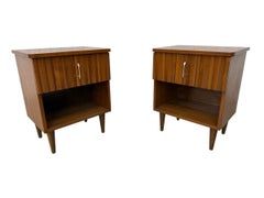Mid-Century Modern Young Manufacturing Walnut Nightstands - Set of 2