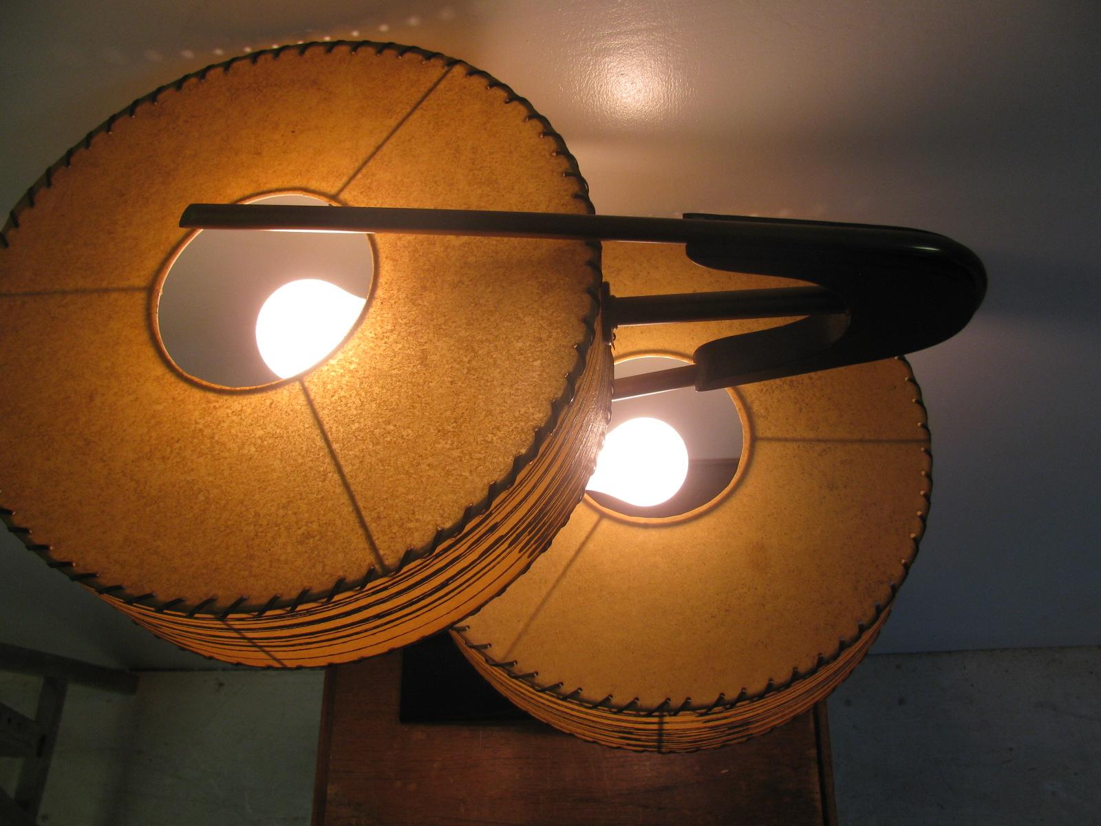 Mid-20th Century Mid-Century Modern Zee Lamp with Tambourine Shades by Majestic Lamp Co.