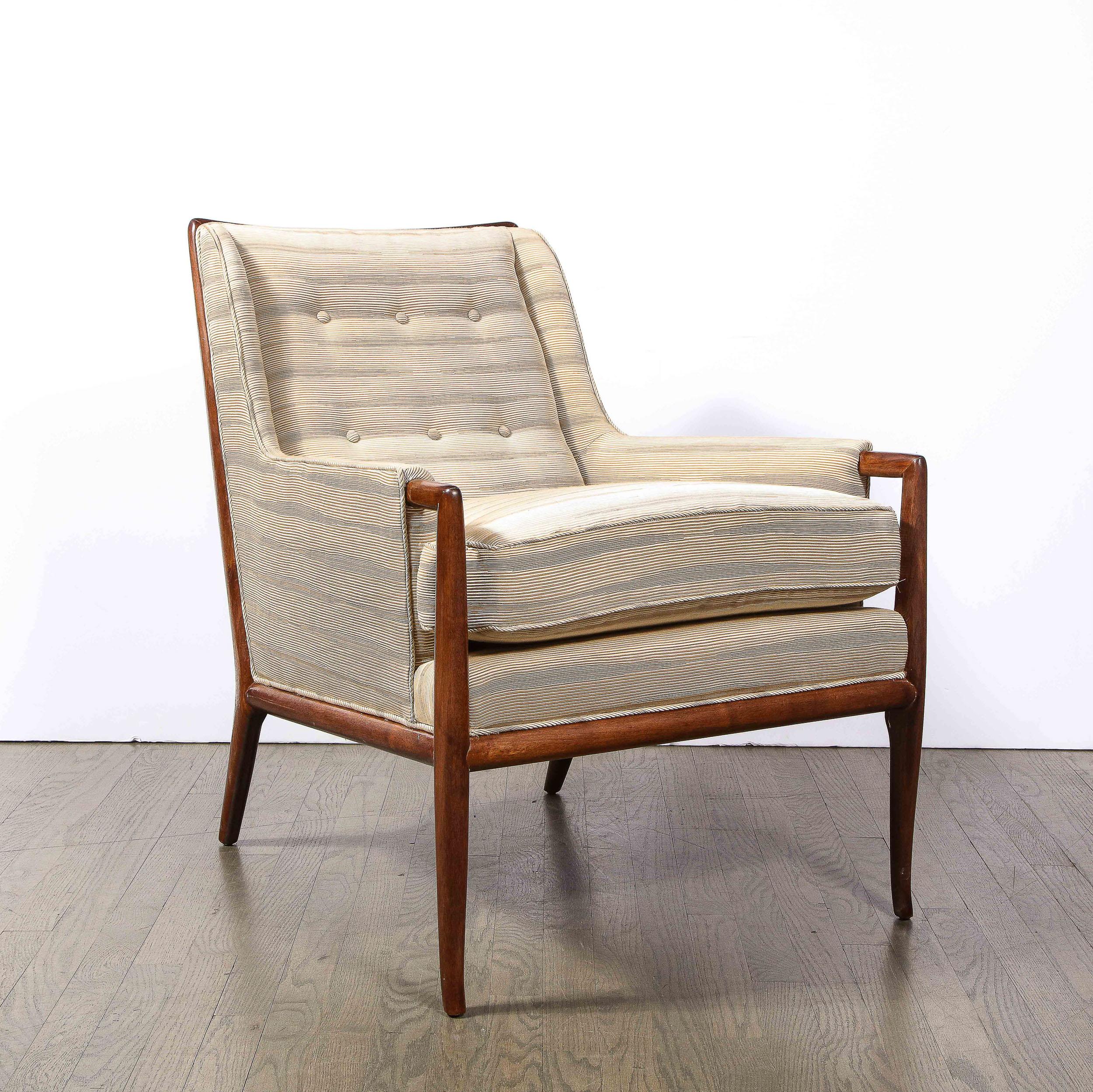 Sillón moderno de mediados de siglo con respaldo de botones de nogal by Robsjohn-Gibbings Moderno de mediados de siglo en venta