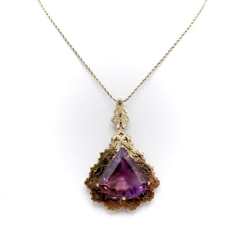 Taglio trillion Collana con ciondolo di ametista in oro 14 carati in stile Mid-Century Modernist in vendita