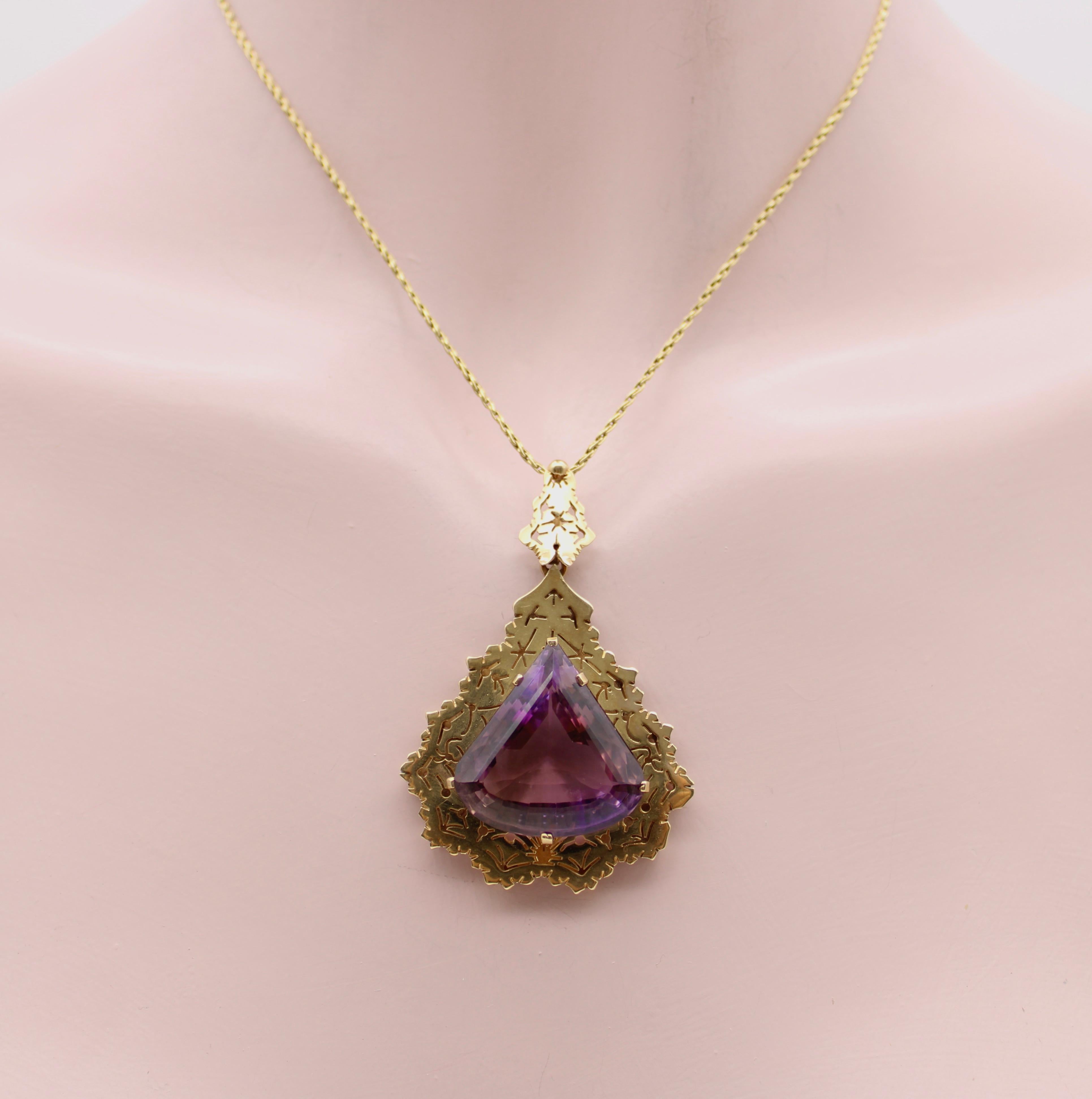 Collana con ciondolo di ametista in oro 14 carati in stile Mid-Century Modernist in vendita 3