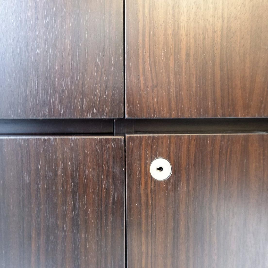 Mid-century modernist 4-door sideboard by De Coene - 1960s For Sale 3