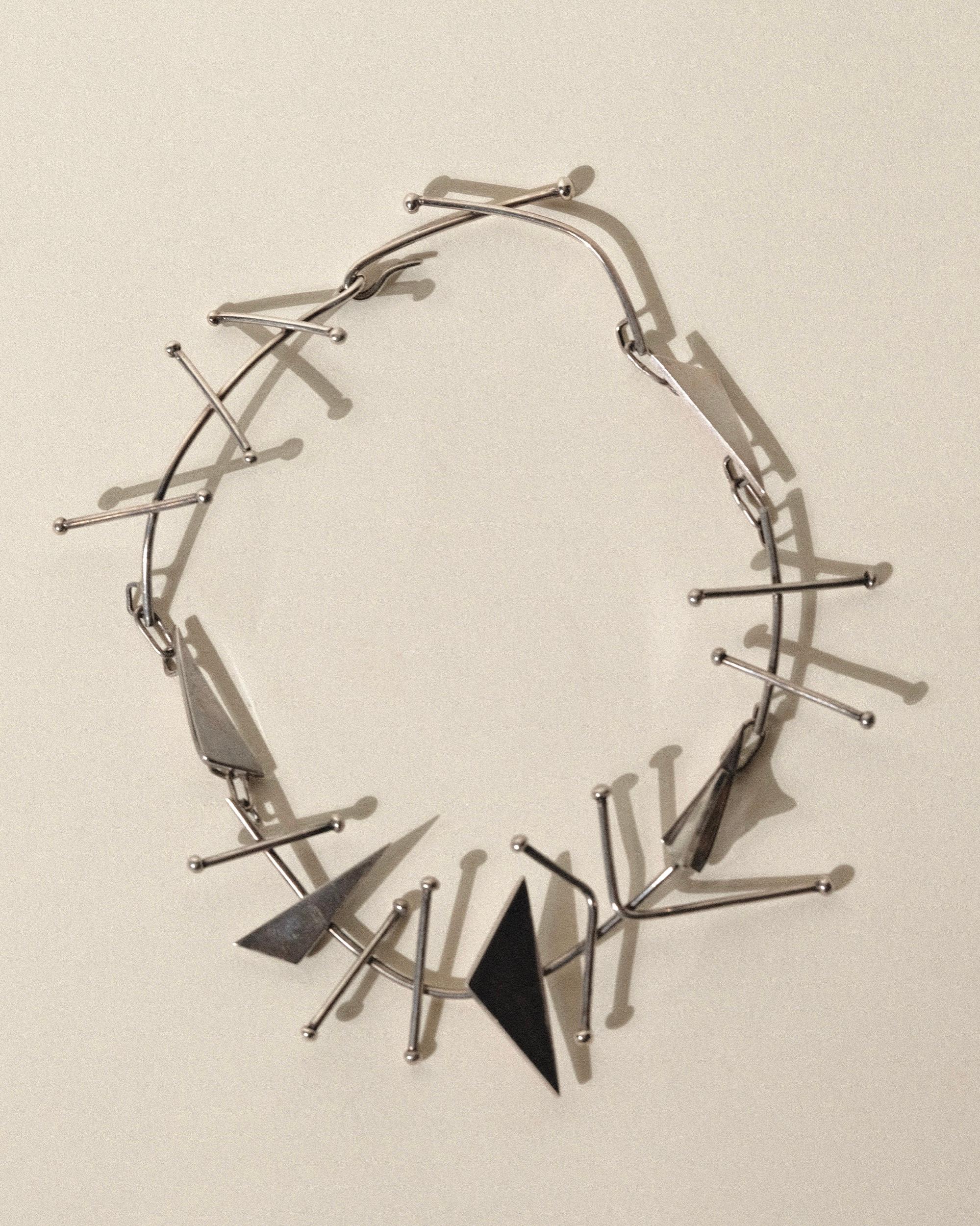 Mid-Century Modernist Abstract Collar Necklace Artist Made Silver For Sale 1