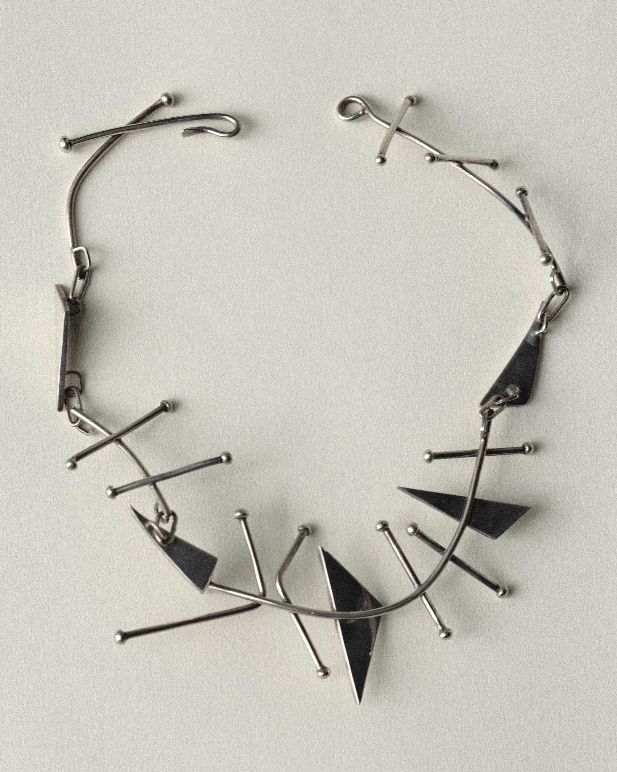 Mid-Century Modernist Abstract Collar Necklace Artist Made Silver For Sale 4