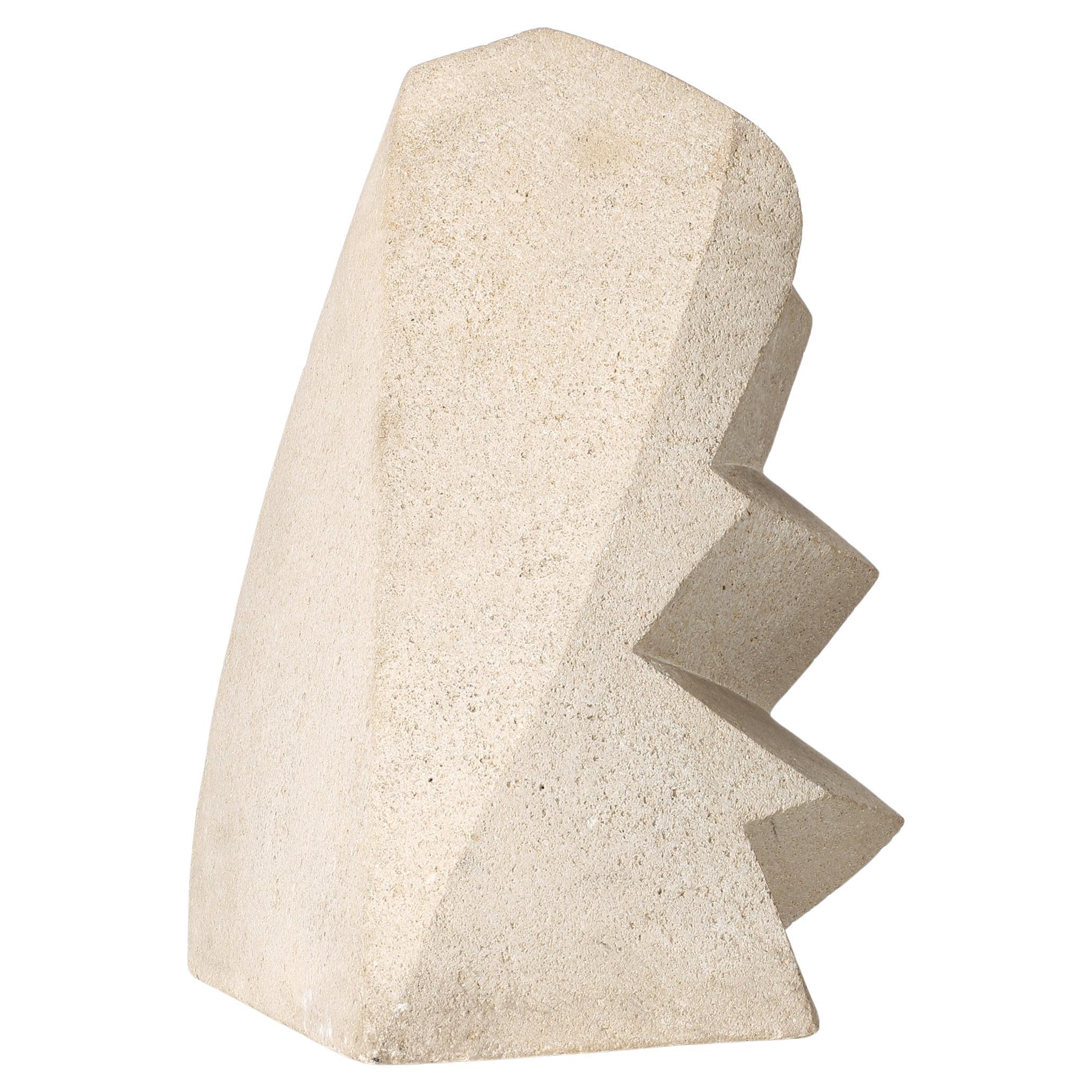 Escultura de piedra abstracta modernista de mediados de siglo firmada A. Tihen