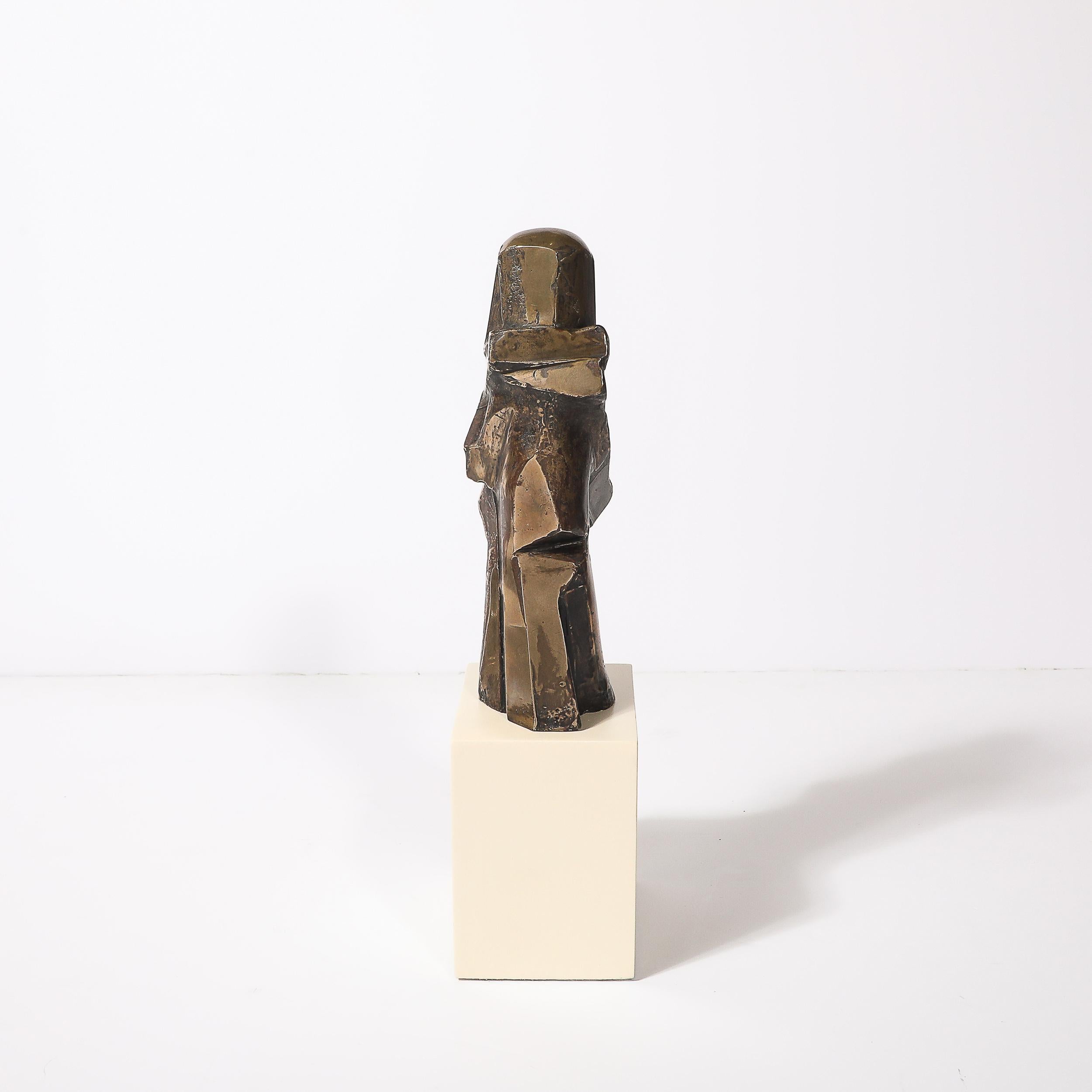 Mid-Century Modernist Abstracted Figural Bronze Sculpture of an Embracing Couple For Sale 3