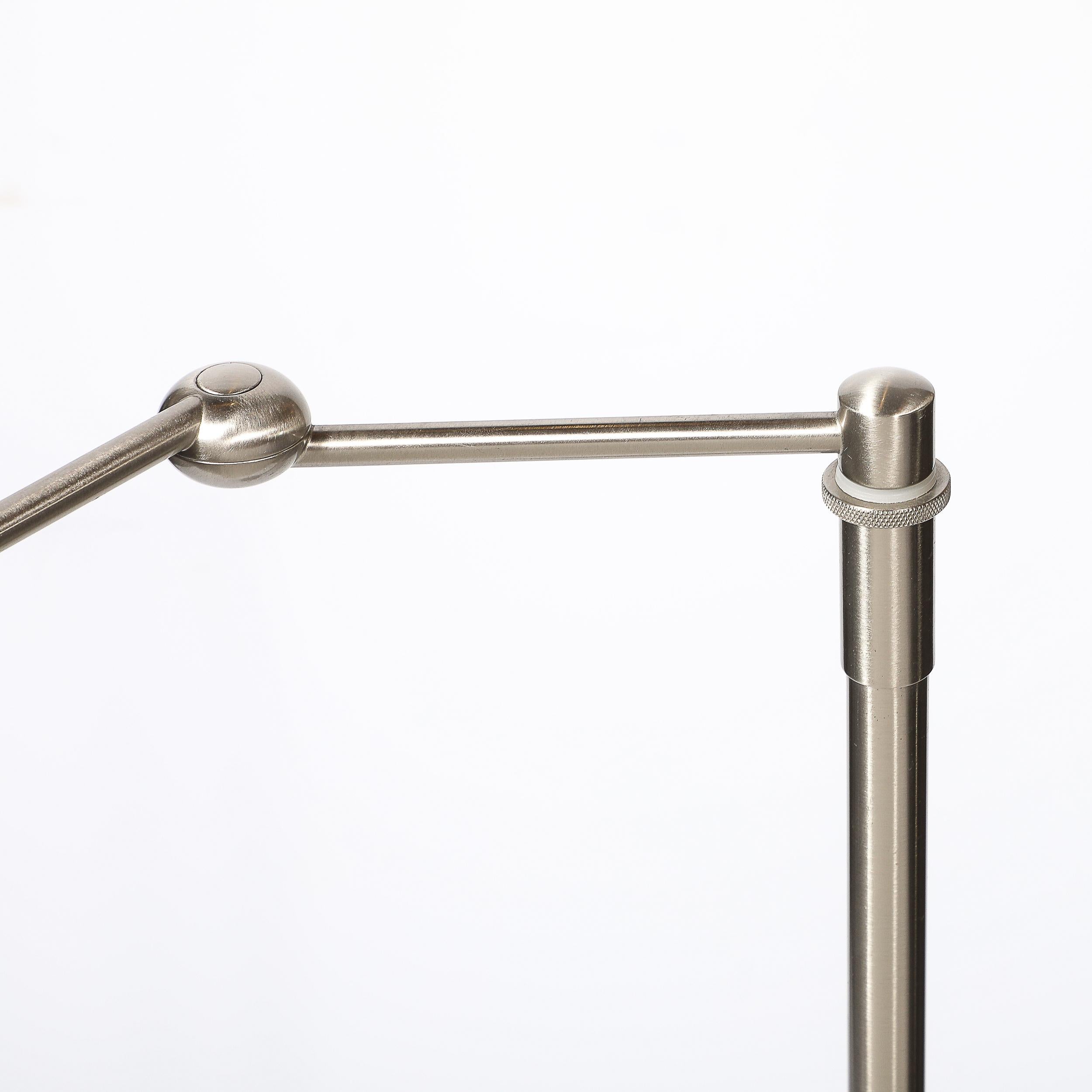 Lampe de lecture réglable moderniste du milieu du siècle dernier en nickel brossé Excellent état - En vente à New York, NY