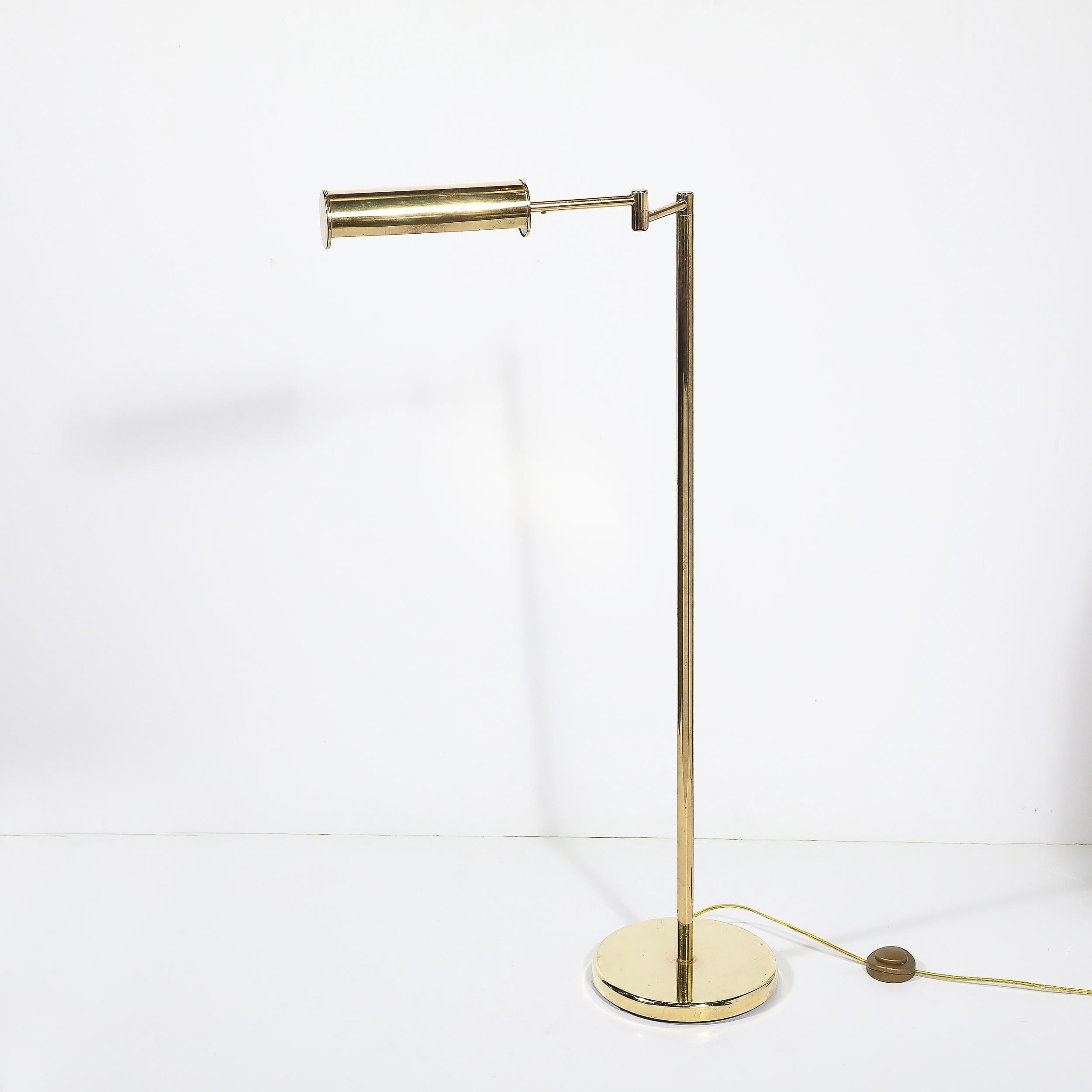 Américain Lampadaire articulé en laiton moderniste du milieu du siècle dernier signé Walter Von Nessen en vente