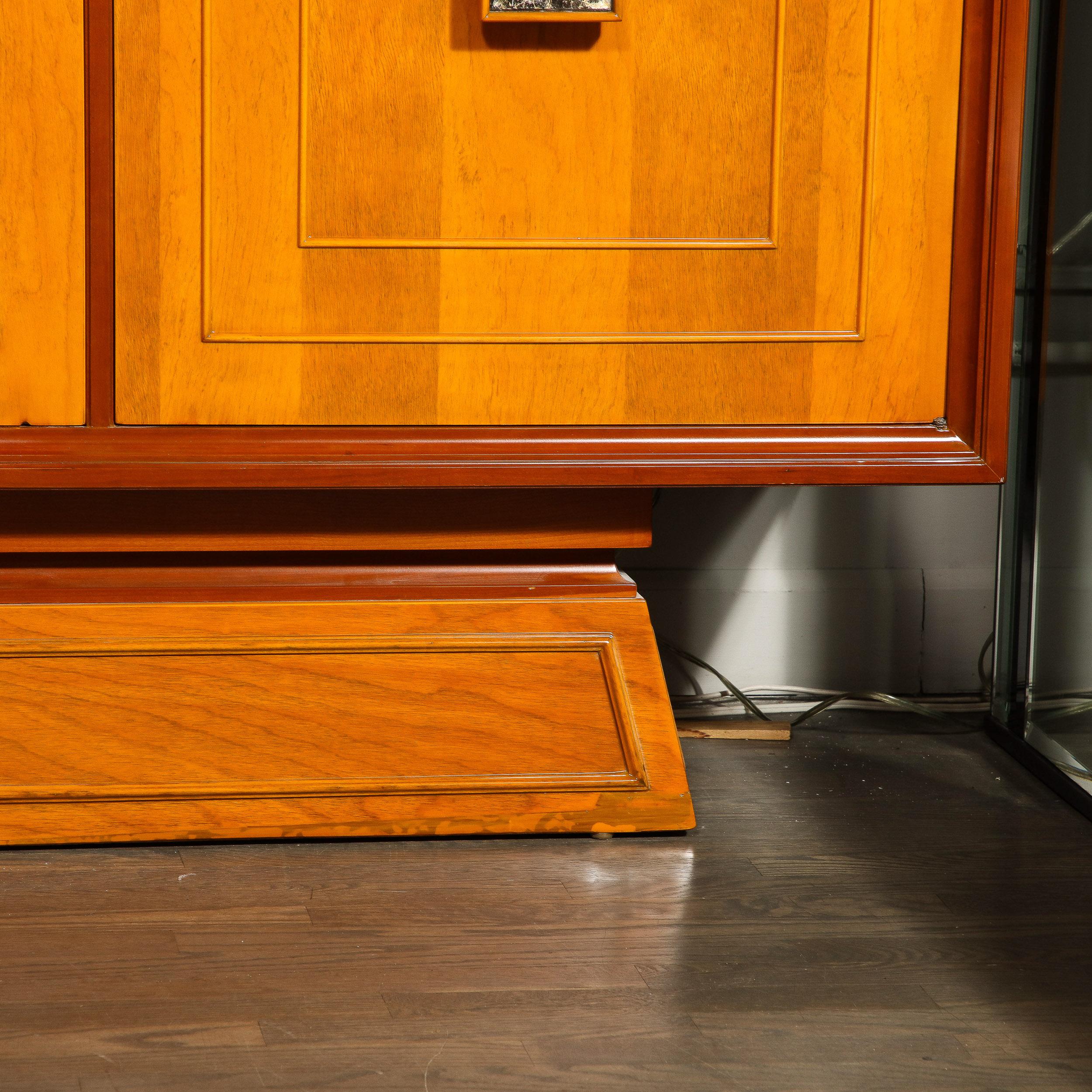 Mueble Bar Modernista de Mediados de Siglo en Nogal a Juego con Tiradores de Cristal Insertados en venta 5