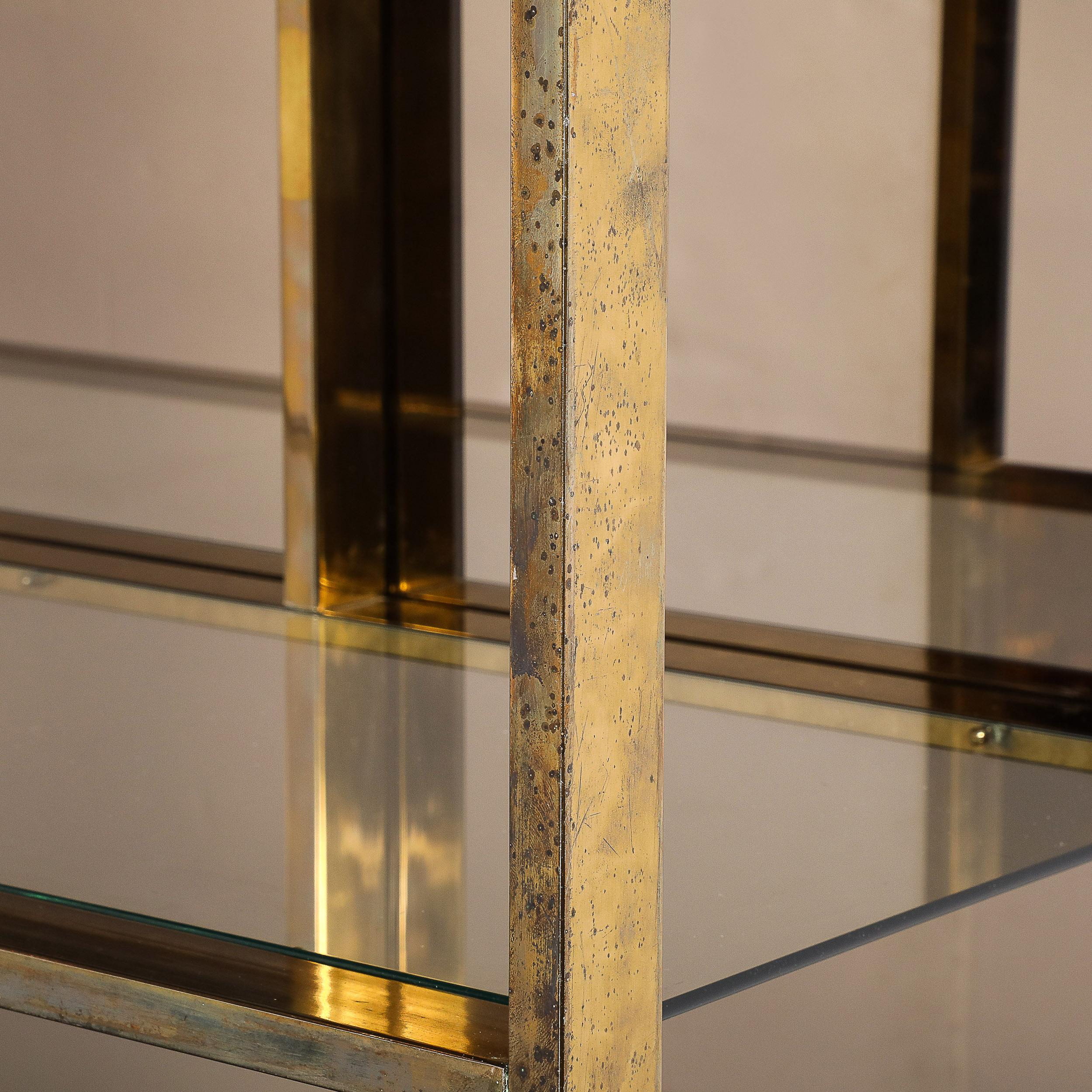 Étagère modernista di metà secolo in ottone, vetro e specchio bronzato di Milo Baughman in vendita 1