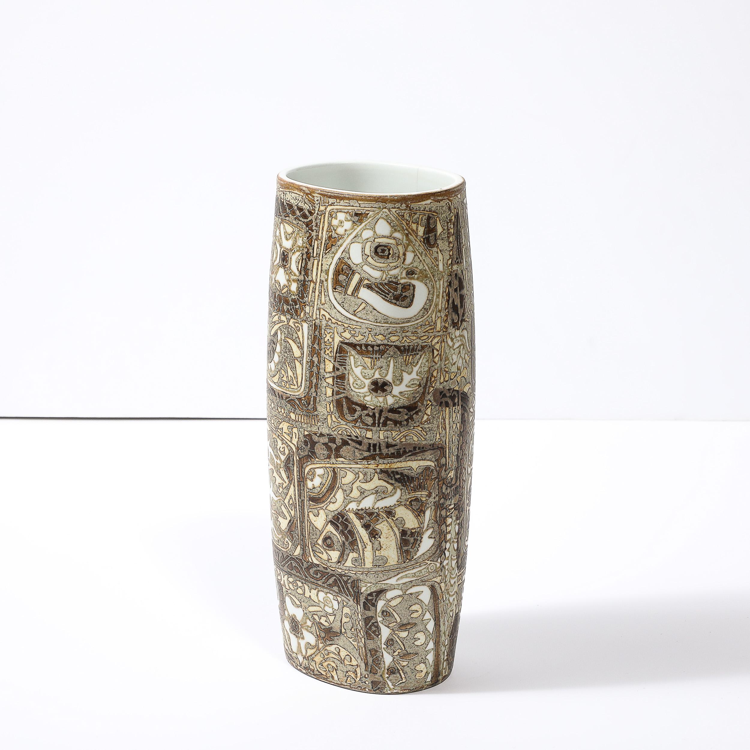 Vaso in ceramica modernista di metà secolo di Johanne Gerber per Royal Copenhagen in vendita 3