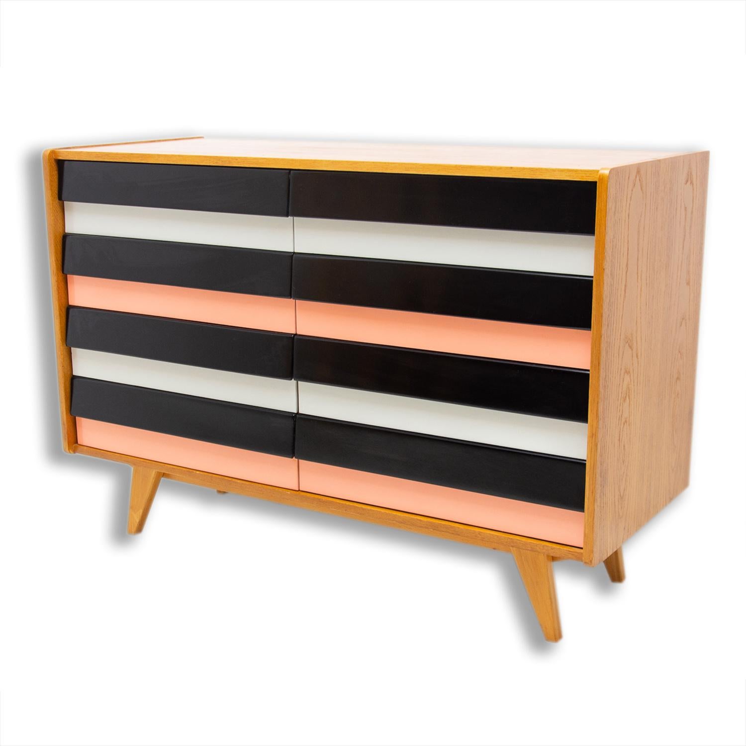 Mid-Century Modernist Chest of Drawers No. U-453, by Jiří Jiroutek, Czechoslovak In Excellent Condition For Sale In Prague 8, CZ