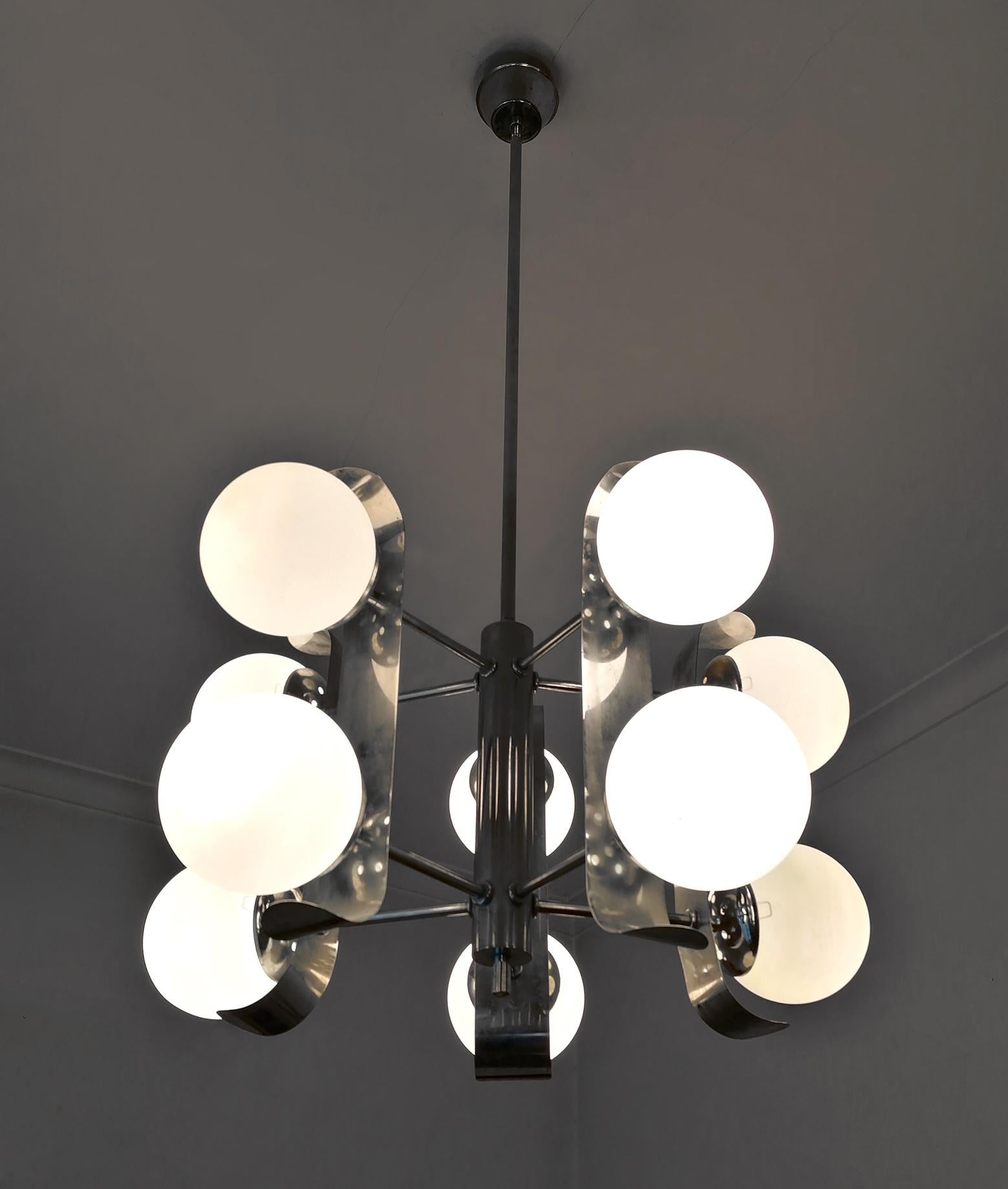 XX secolo Lampadario a 10 luci Sputnik, modernista di metà secolo, cromato, atomico e dell'era spaziale in vendita