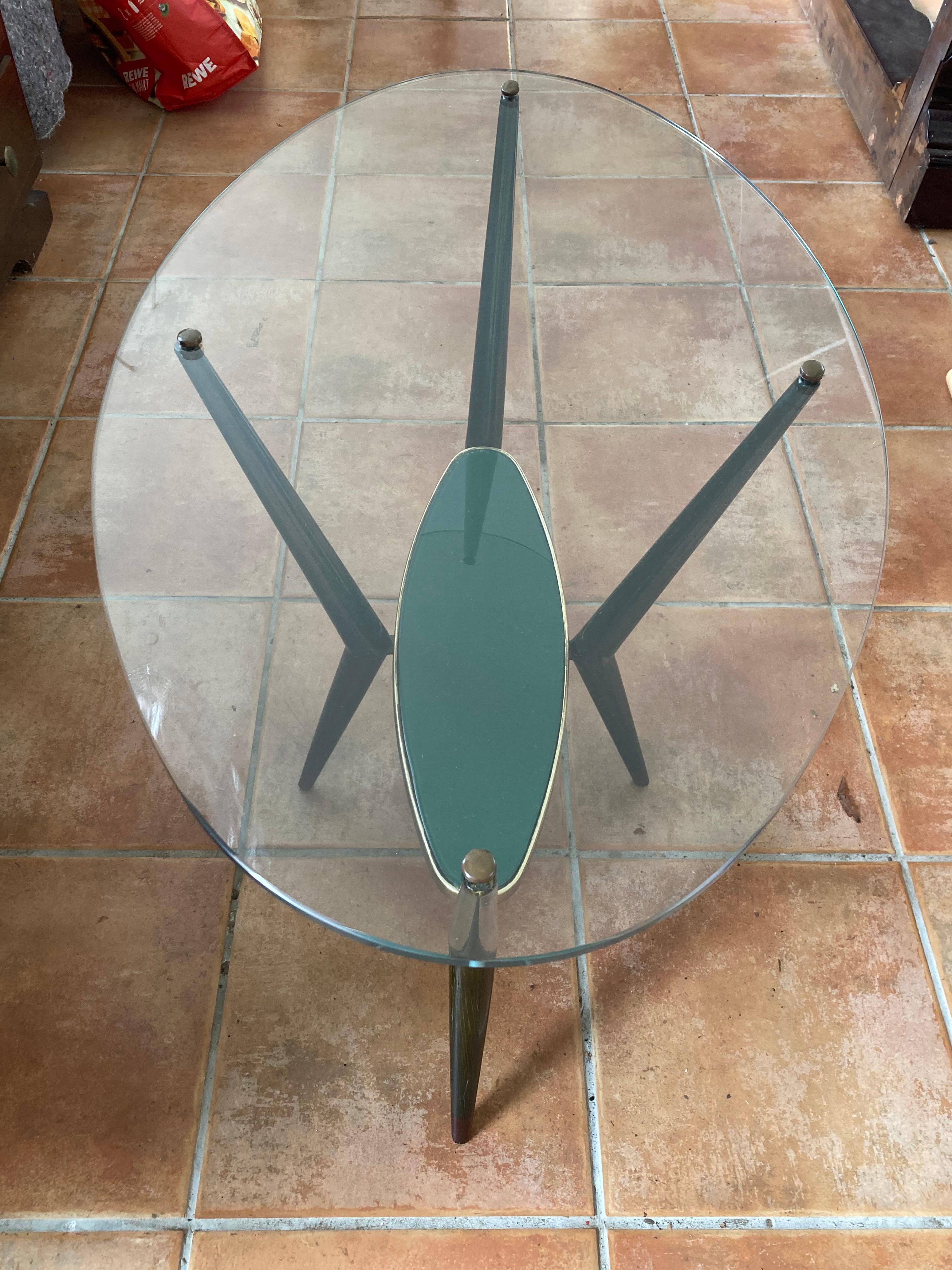 Mid Century Modernist Cocktail Table in the manner of Gio Ponti. Italy 1950s For Sale 5
