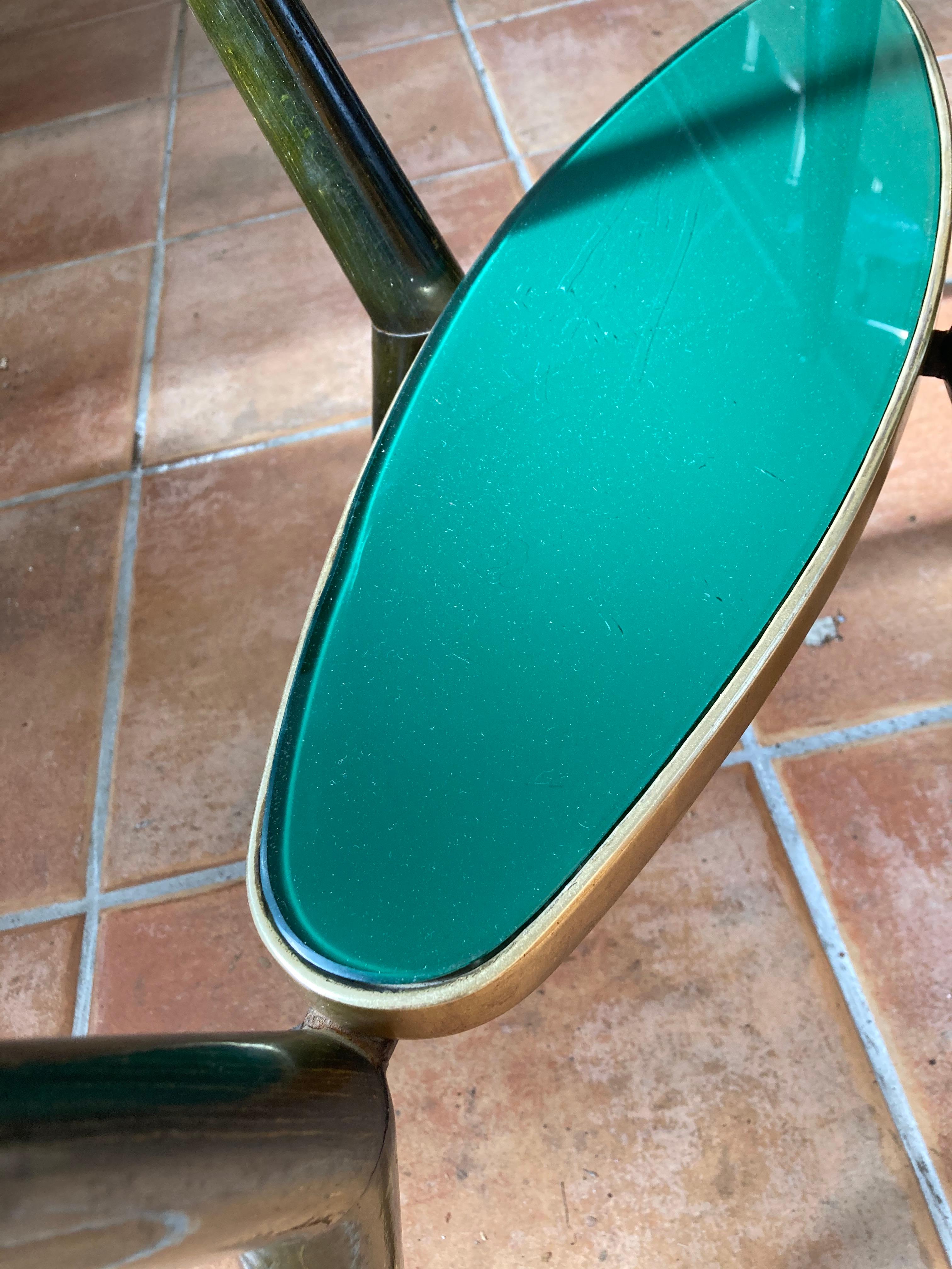 Mid Century Modernist Cocktail Table in the manner of Gio Ponti. Italy 1950s In Good Condition For Sale In Köln, NW