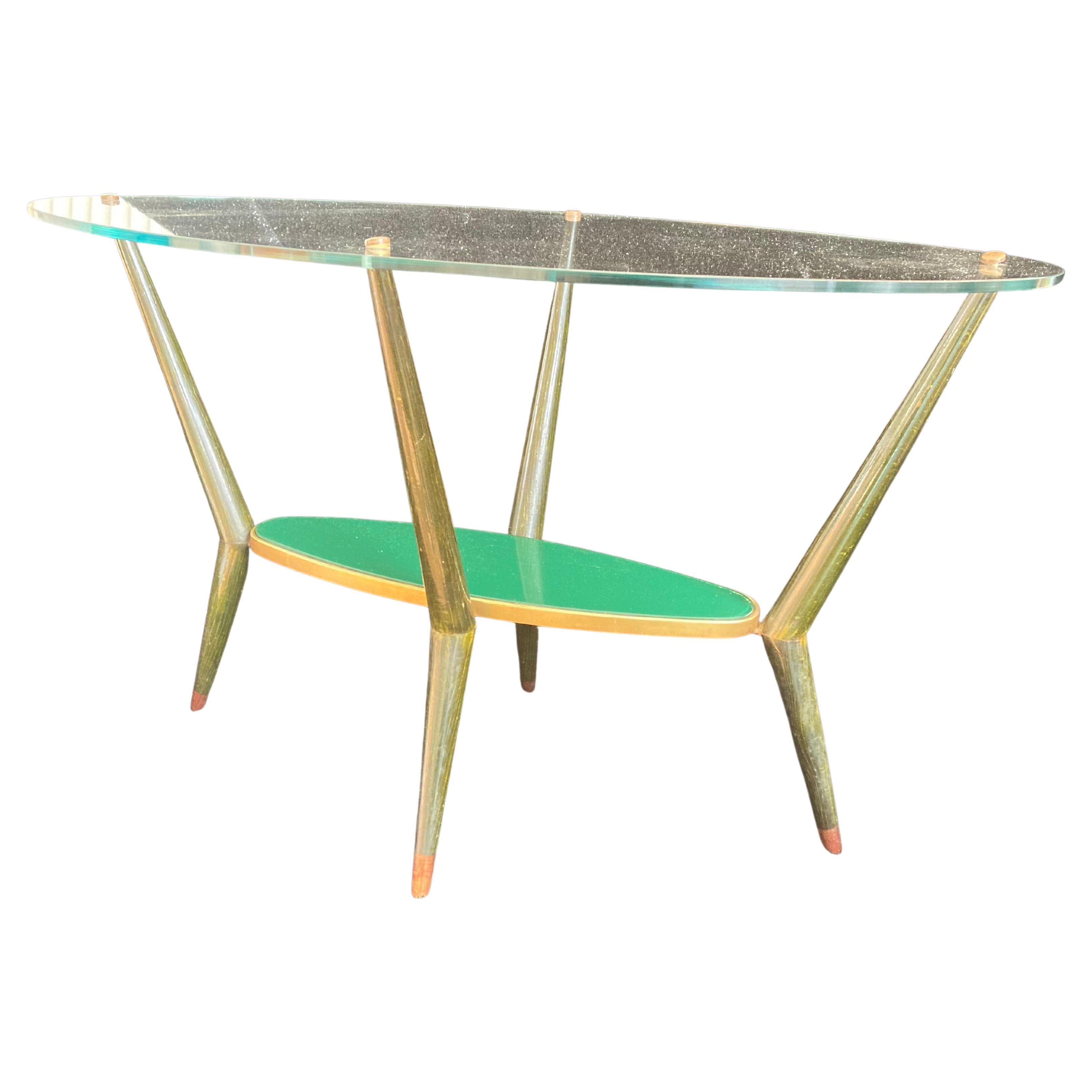 Table de cocktail moderniste du milieu du siècle dernier, à la manière de Gio Ponti. Italie années 1950