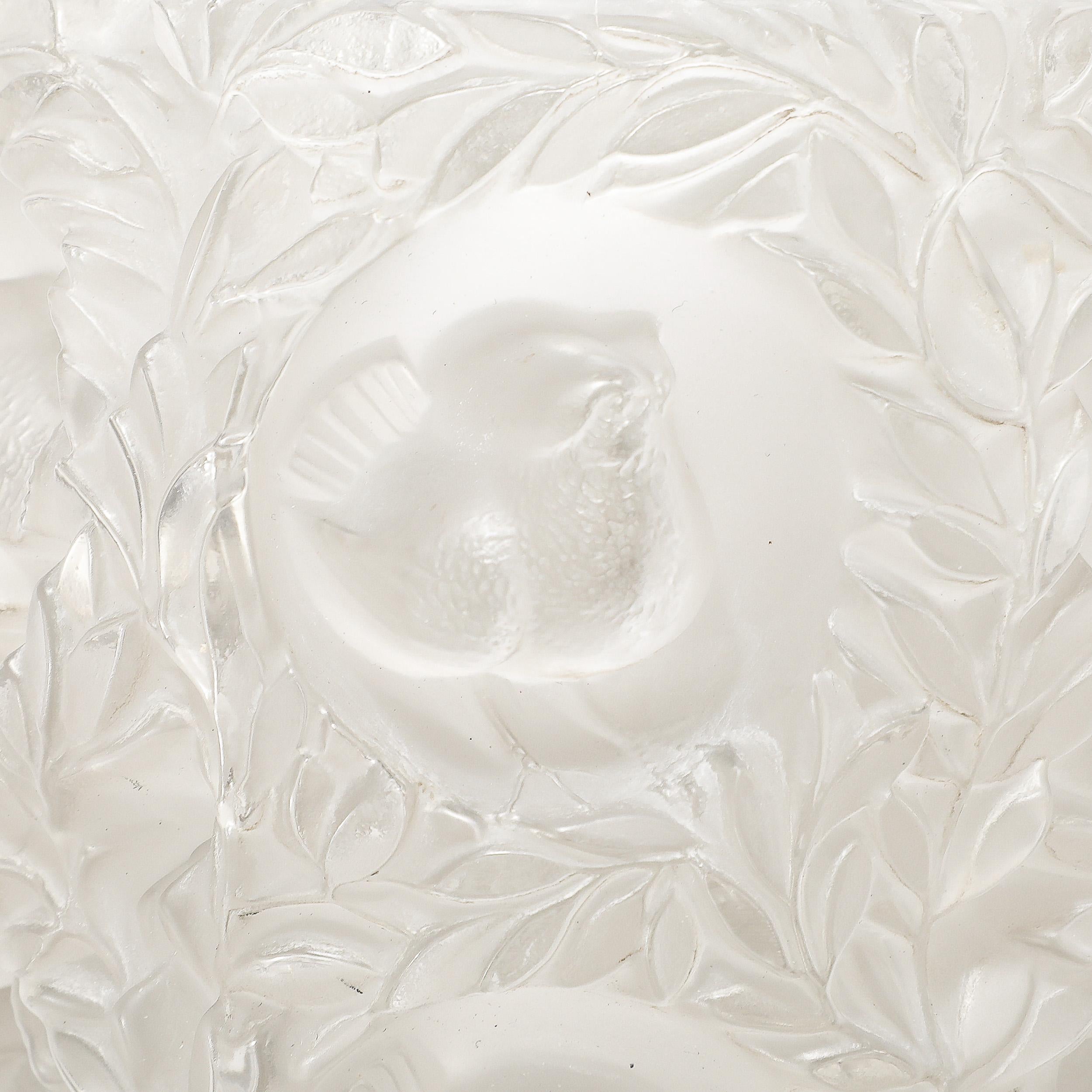 Mid-Century Modernist Crystal Bagatelle Vase signed Lalique For Sale 11