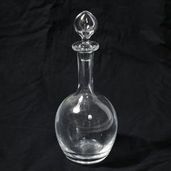 Decanter di cristallo modernista di metà secolo con tappo a goccia firmato Baccarat