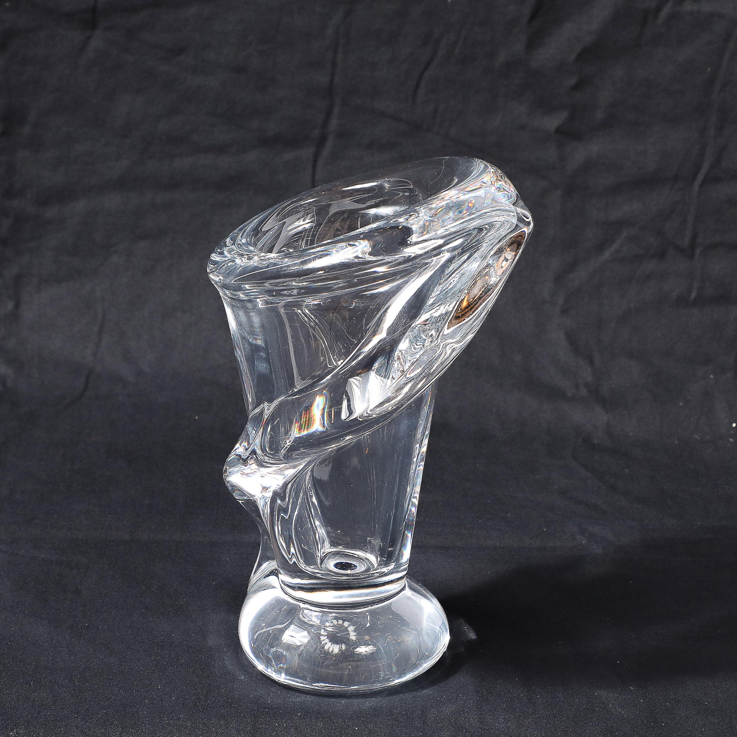 Jarrón de cristal modernista de mediados de siglo con hélice simple amorfa firmado Art Vannes en venta 4