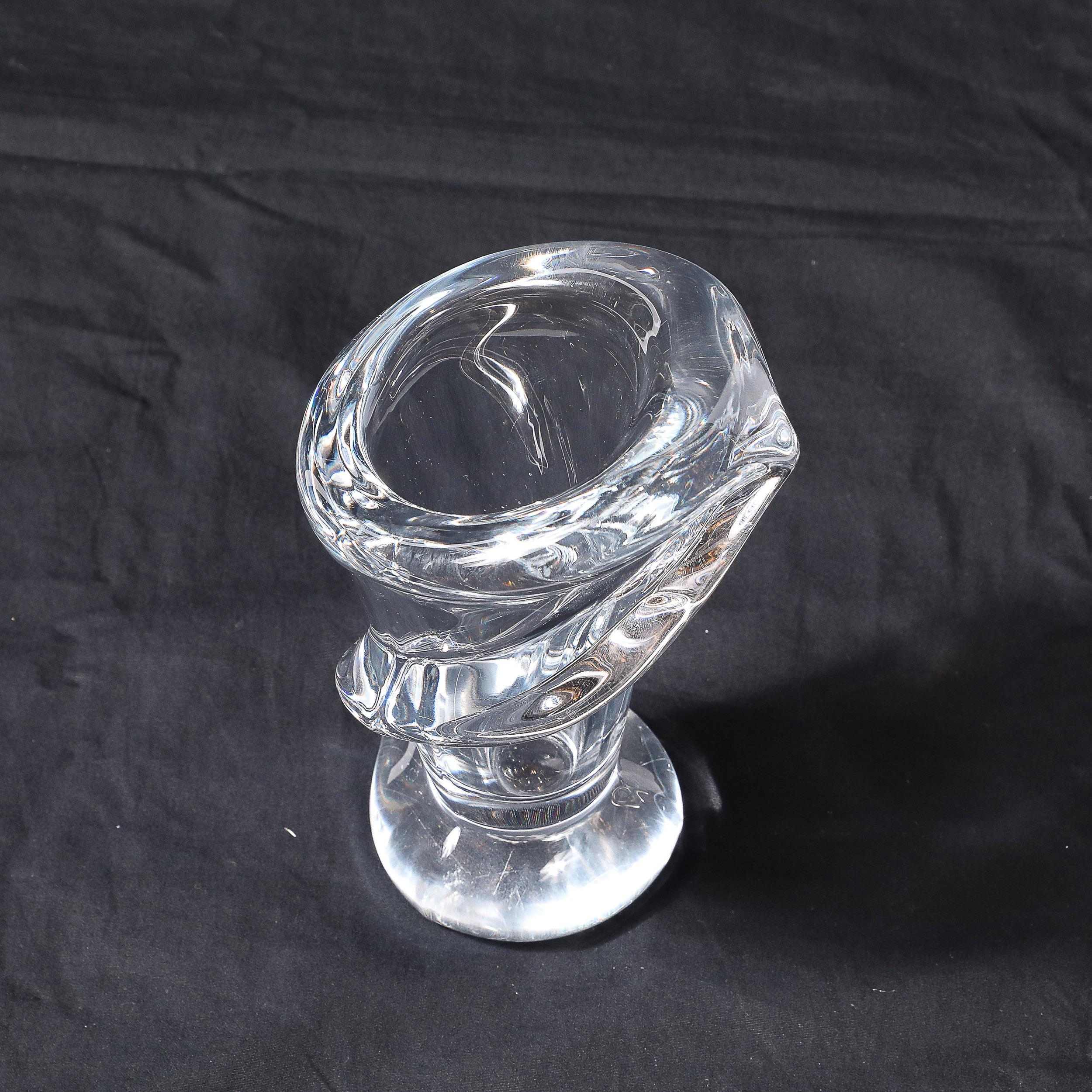 Jarrón de cristal modernista de mediados de siglo con hélice simple amorfa firmado Art Vannes en venta 8
