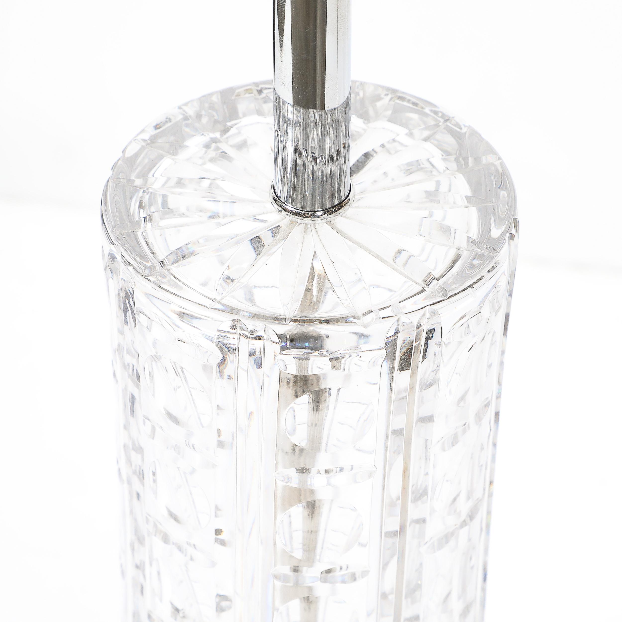 Lampe de table en cristal taillé sur socle chromé, moderniste du milieu du siècle dernier en vente 4