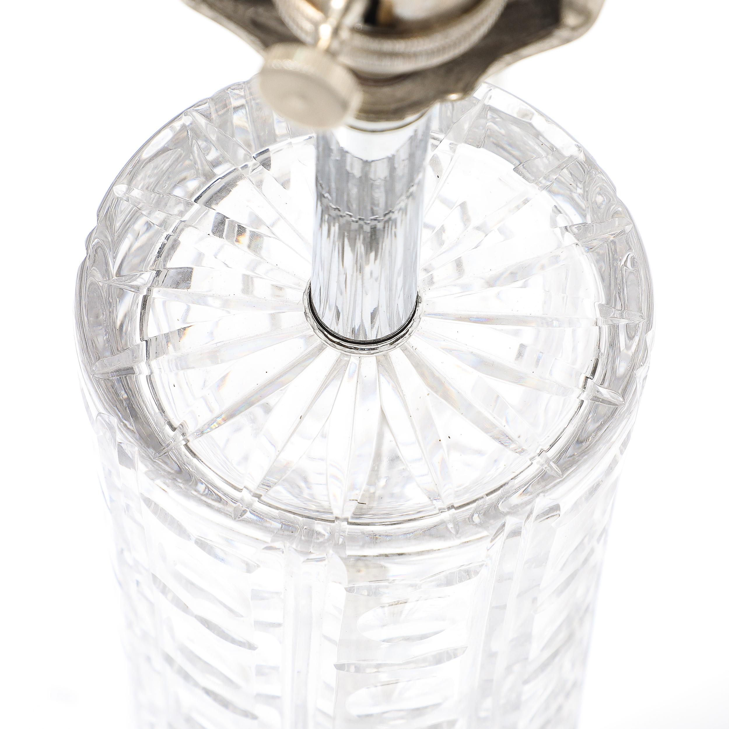 Poli Lampe de table en cristal taillé sur socle chromé, moderniste du milieu du siècle dernier en vente