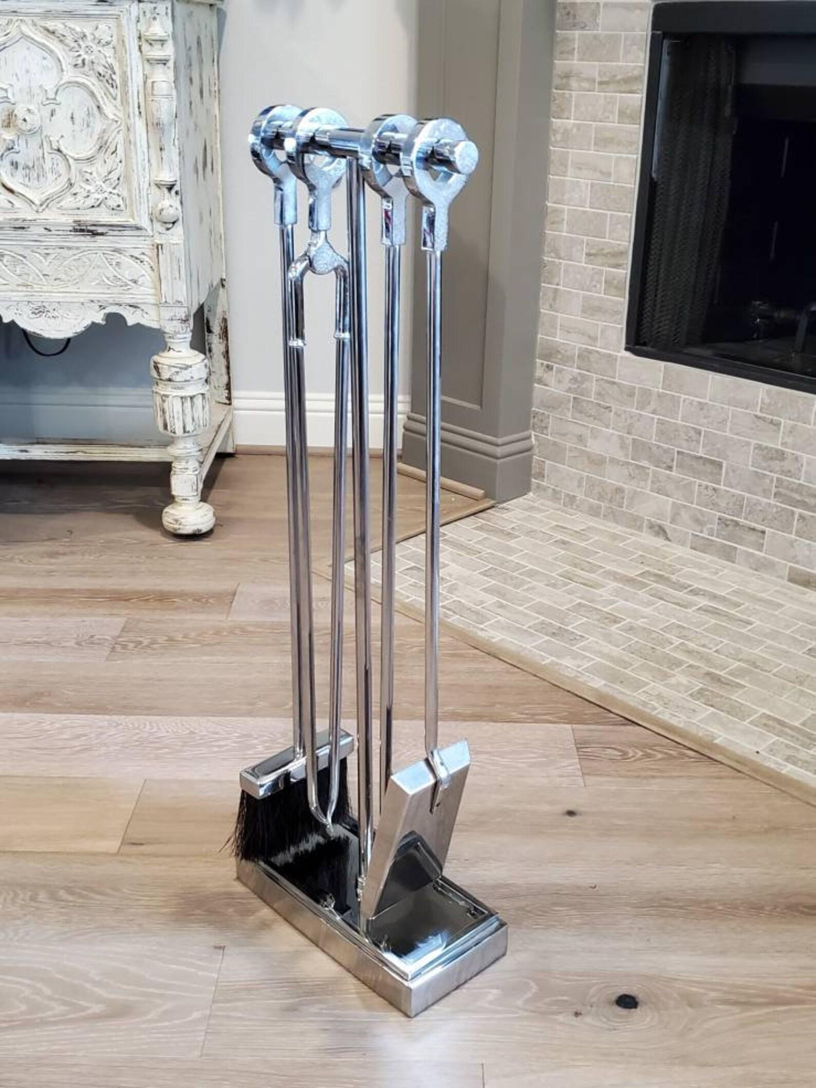 Post-Modern Mid-Century Modernist Danny Alessandro Steel Chrome Fireplace Tool Set For Sale