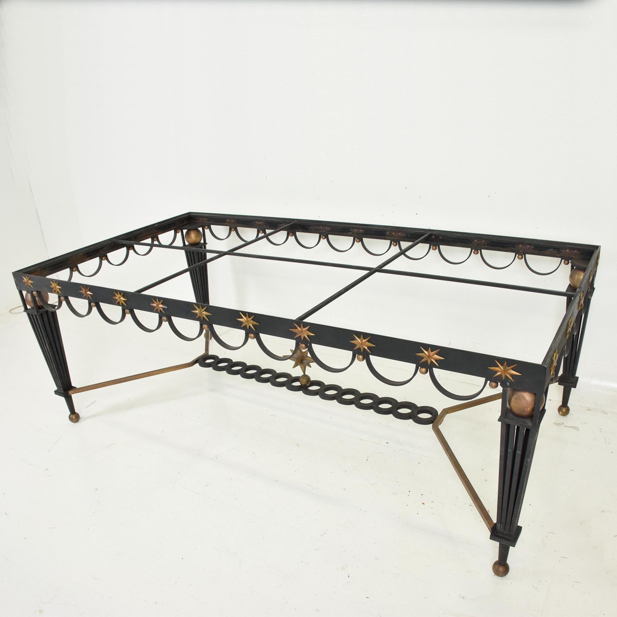 Mid-Century Modernist Dining Table Attributed to Arturo Pani Bronze and Iron 10