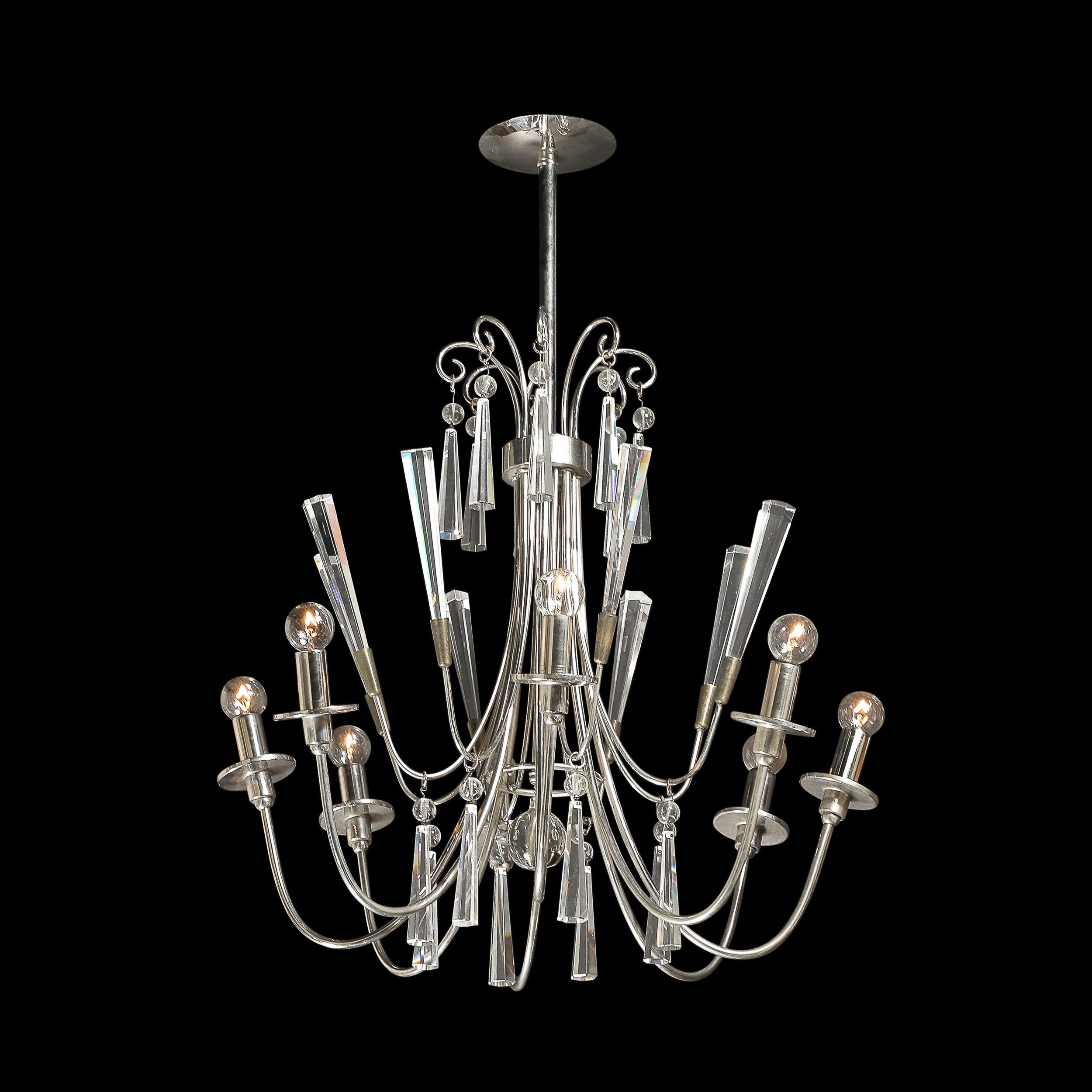 Tedesco Lampadario a otto bracci in cristallo tagliato e nichel lucido in stile Mid-Century Modernist in vendita