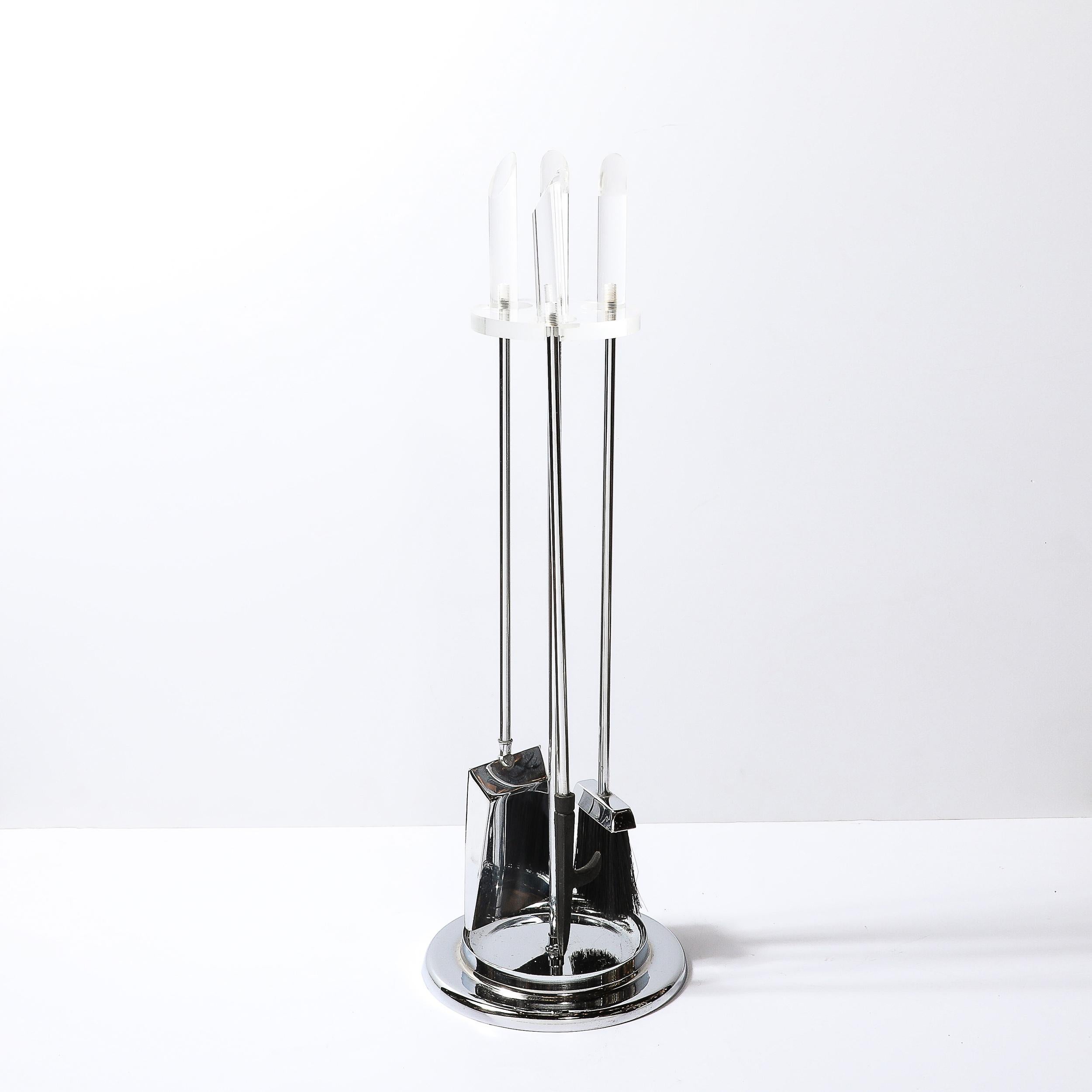 Ensemble d'outils de feu en Lucite et Chrome, moderniste du milieu du siècle en vente 2