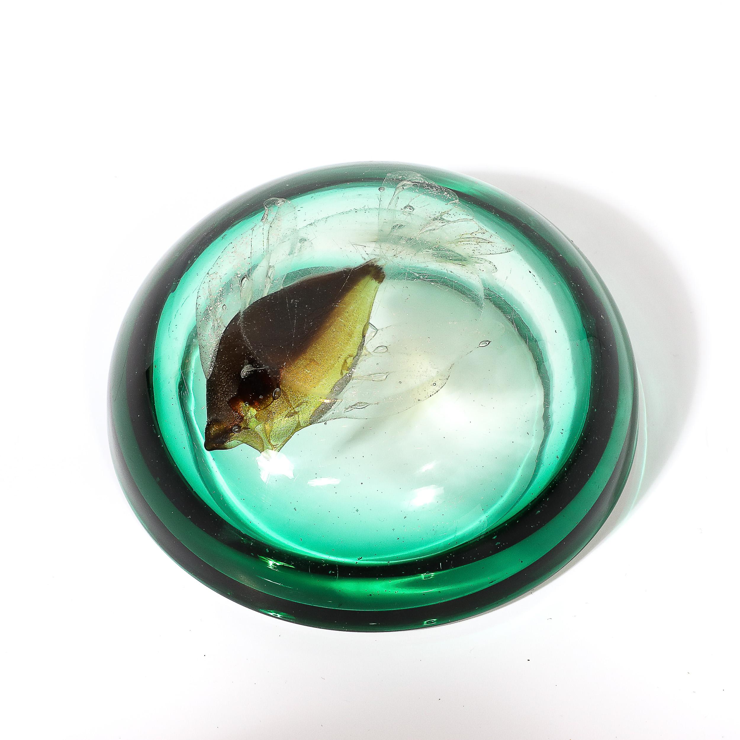 Mid-Century Modernist Fish Motif Hand-Blown Murano Glass Bowl by Alfredo Barbini For Sale 8