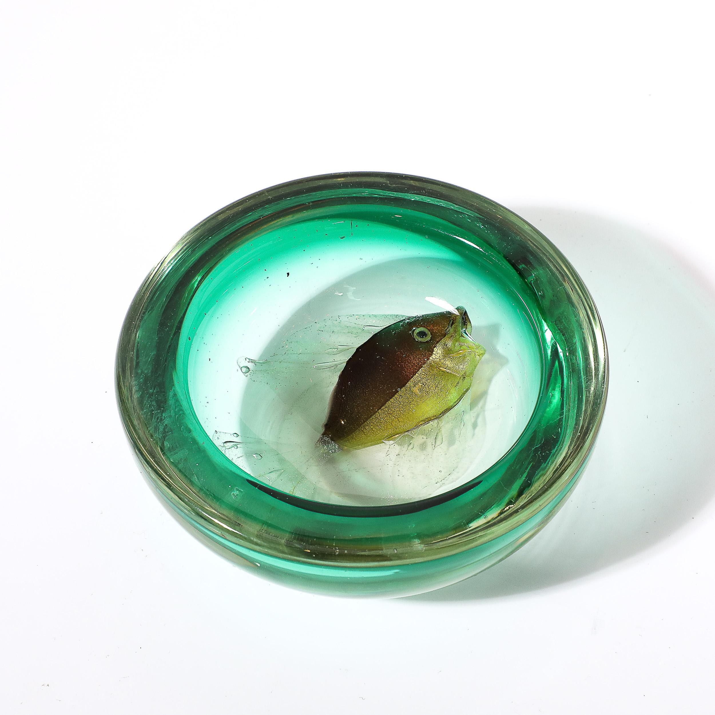 Italian Mid-Century Modernist Fish Motif Hand-Blown Murano Glass Bowl by Alfredo Barbini For Sale