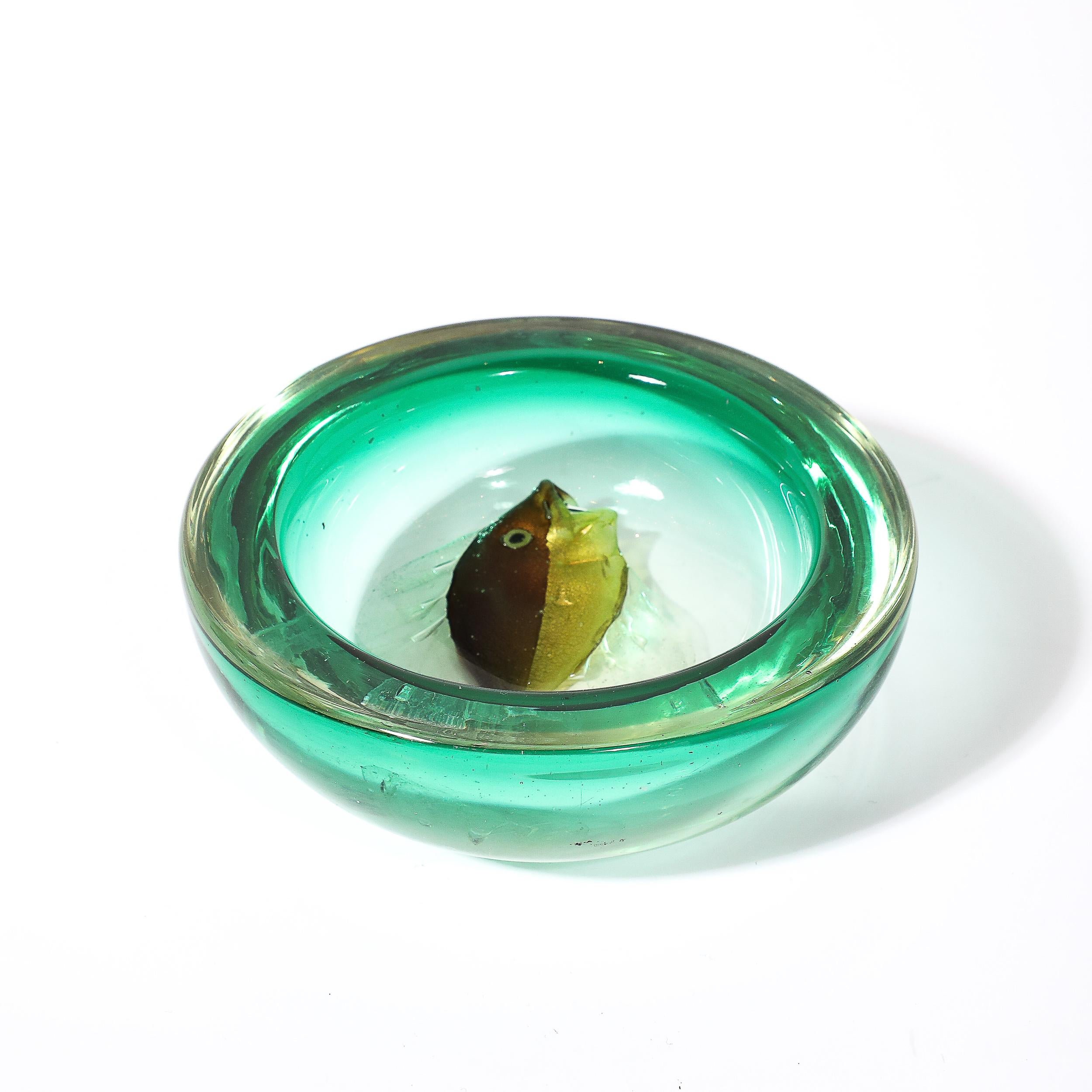 Mid-20th Century Mid-Century Modernist Fish Motif Hand-Blown Murano Glass Bowl by Alfredo Barbini For Sale