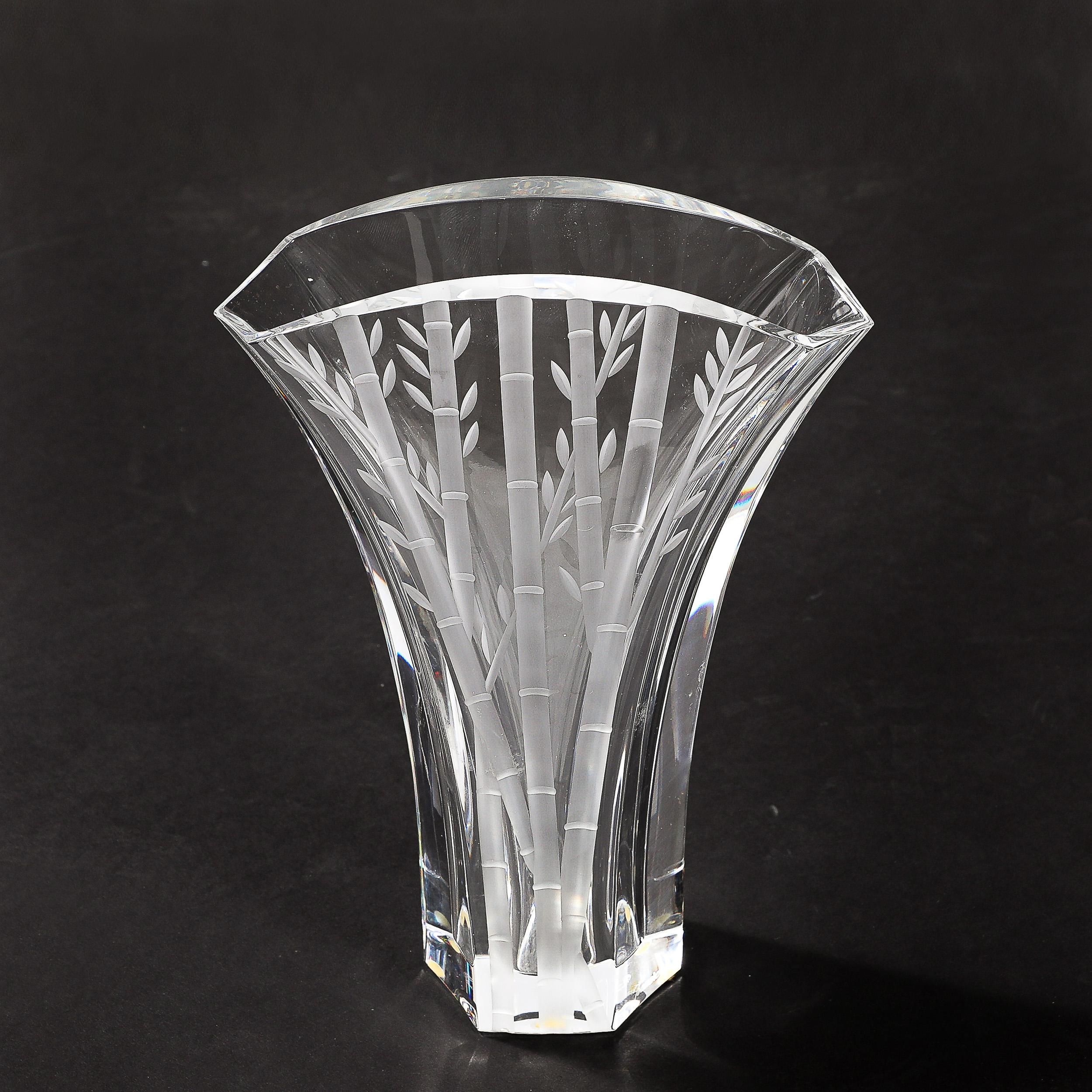 Vaso modernista di metà secolo 